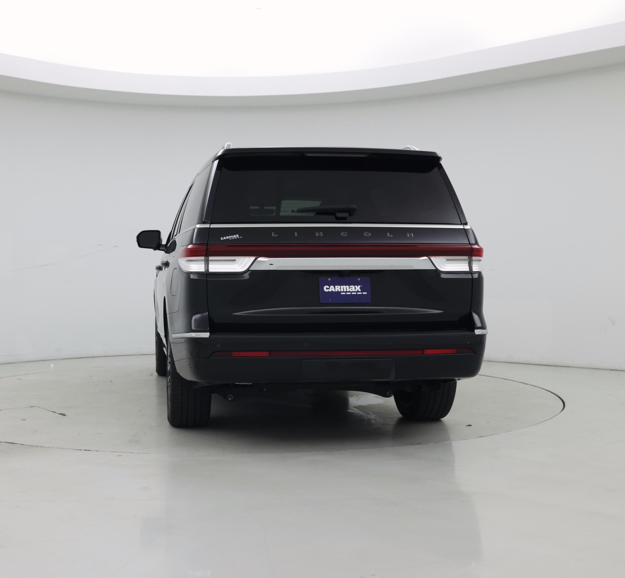 Thumbnail: 2023 Lincoln Navigator - 6