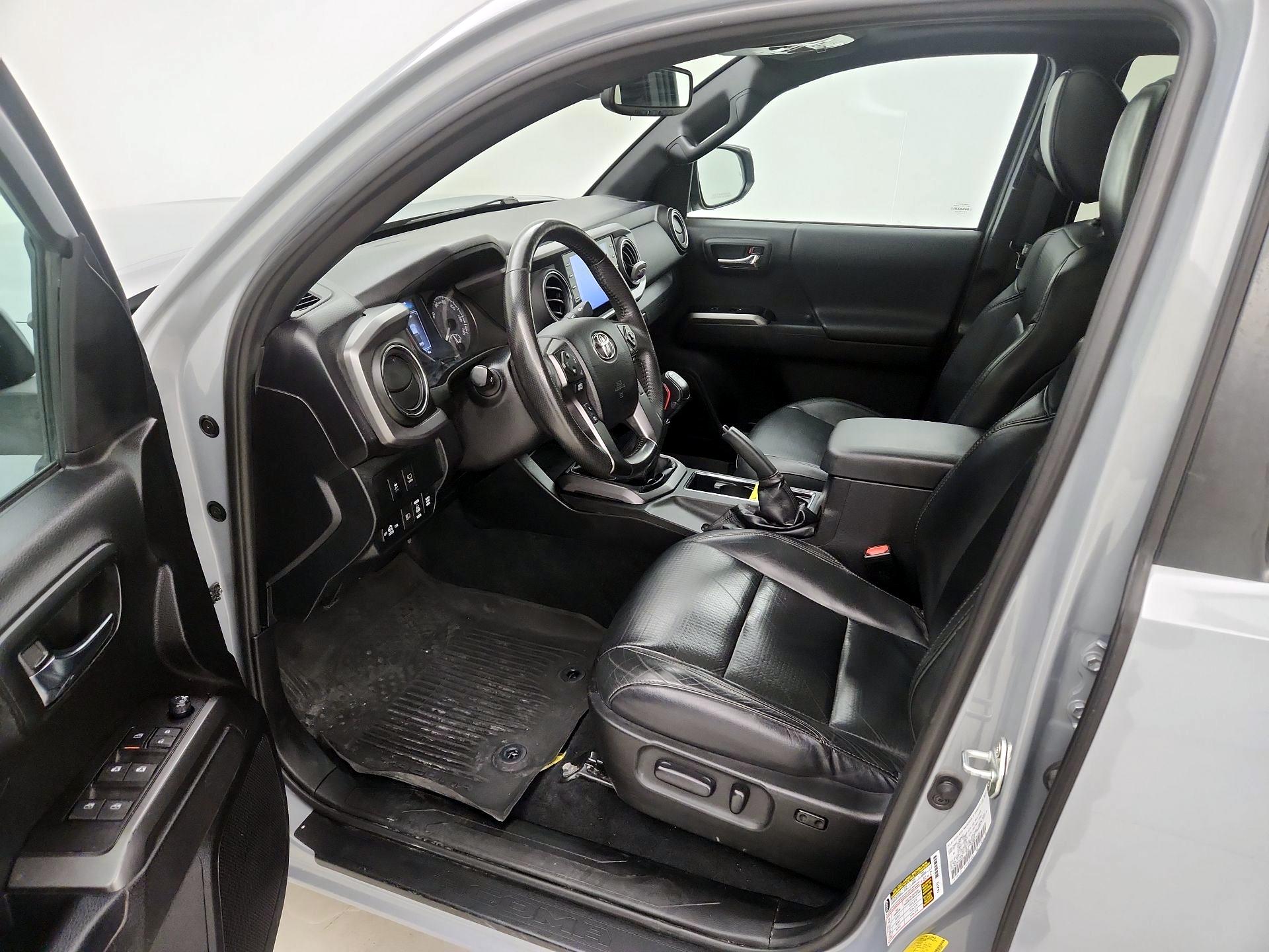 Thumbnail: 2021 Toyota Tacoma - 11