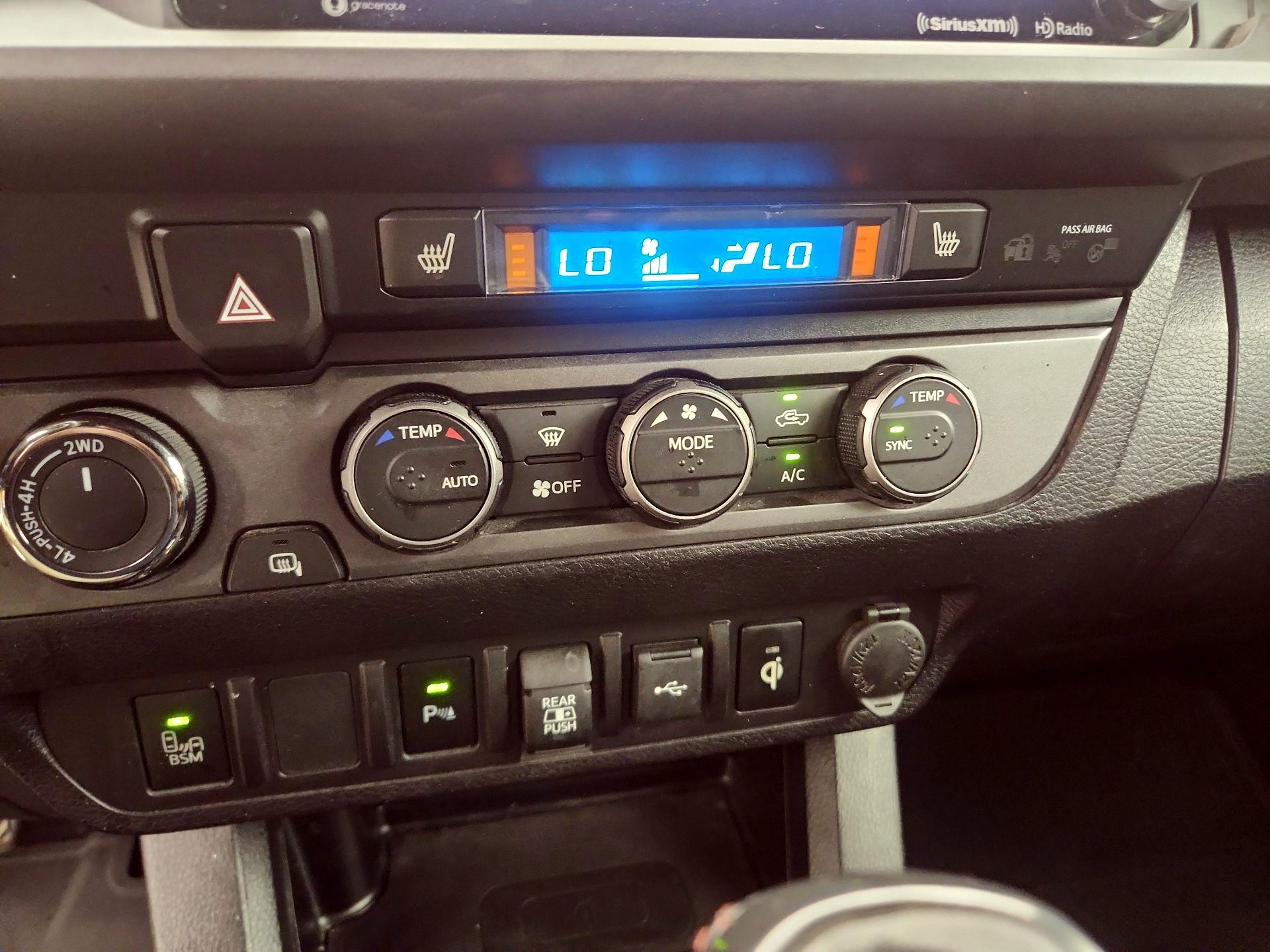 Thumbnail: 2021 Toyota Tacoma - 17