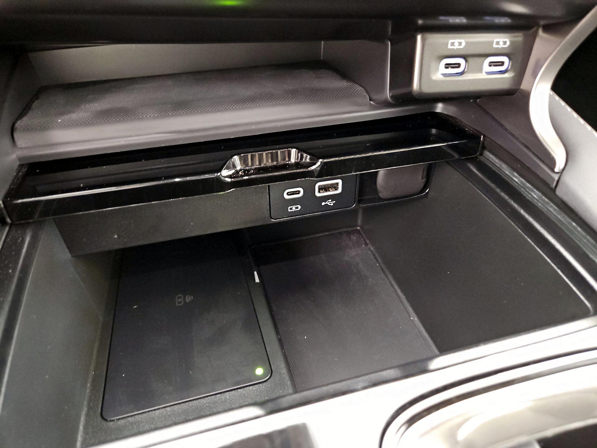 Thumbnail: 2024 Lexus RX - 18