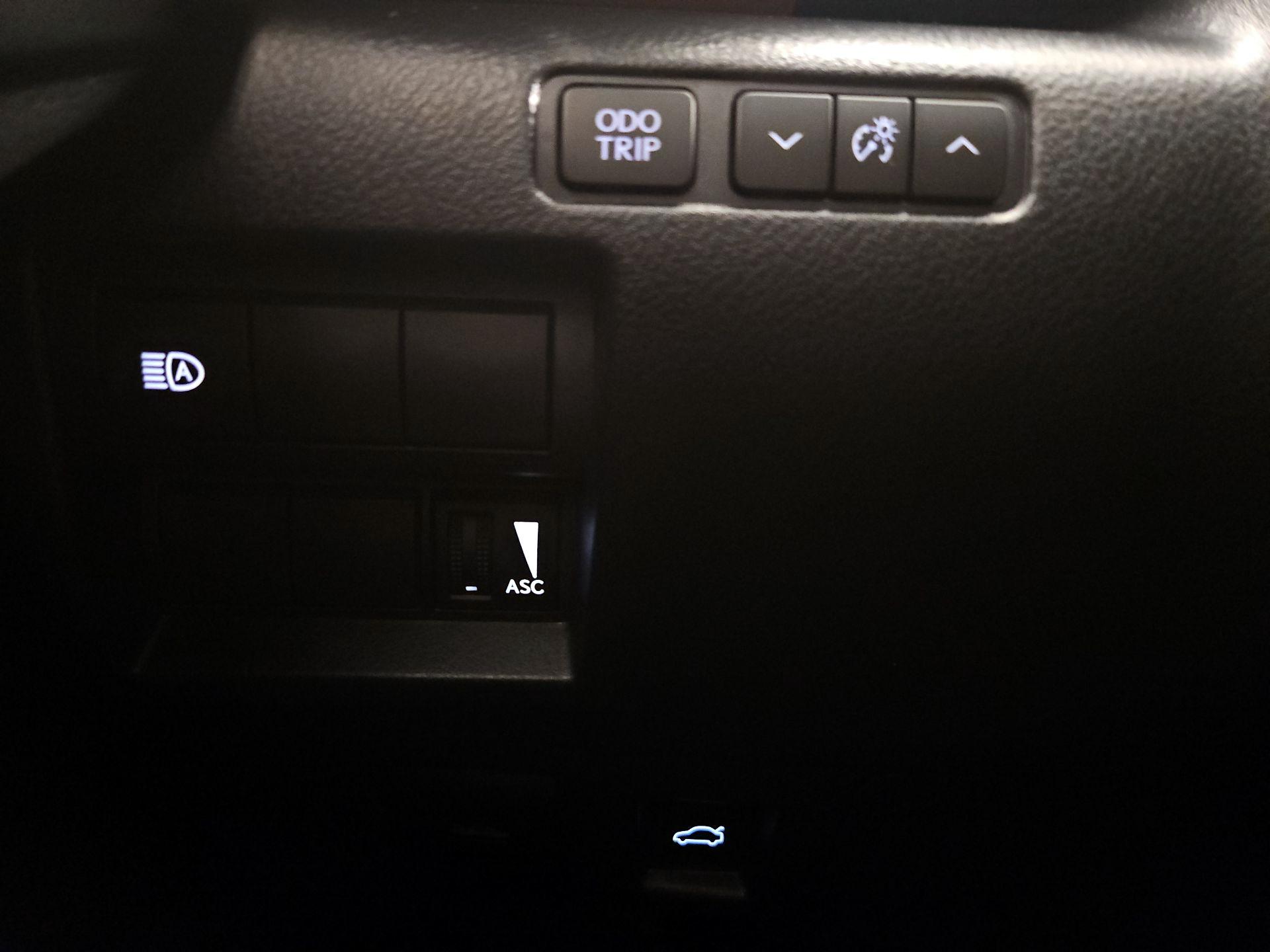 Thumbnail: 2024 Lexus IS - 13