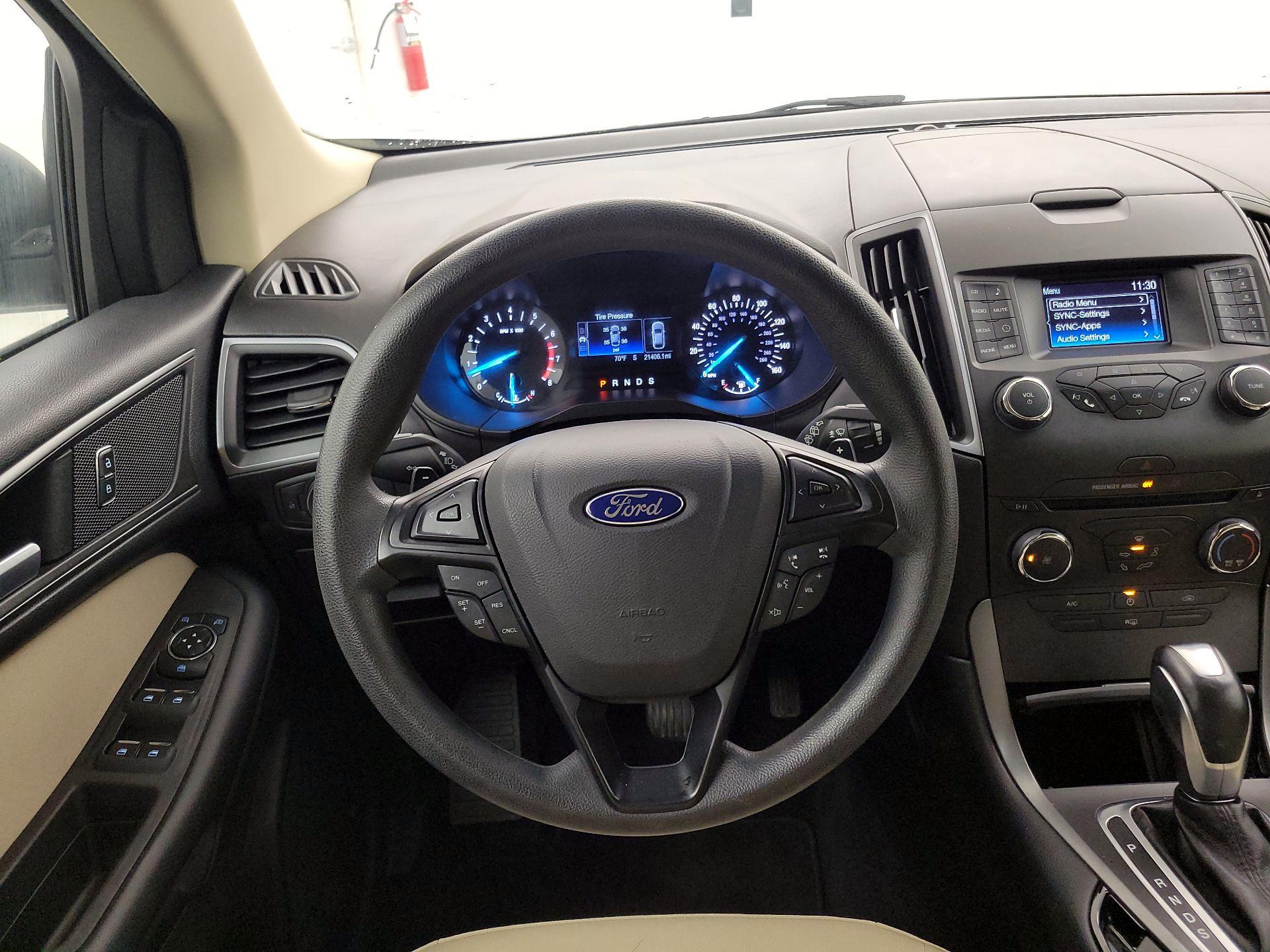 Thumbnail: 2015 Ford Edge - 10