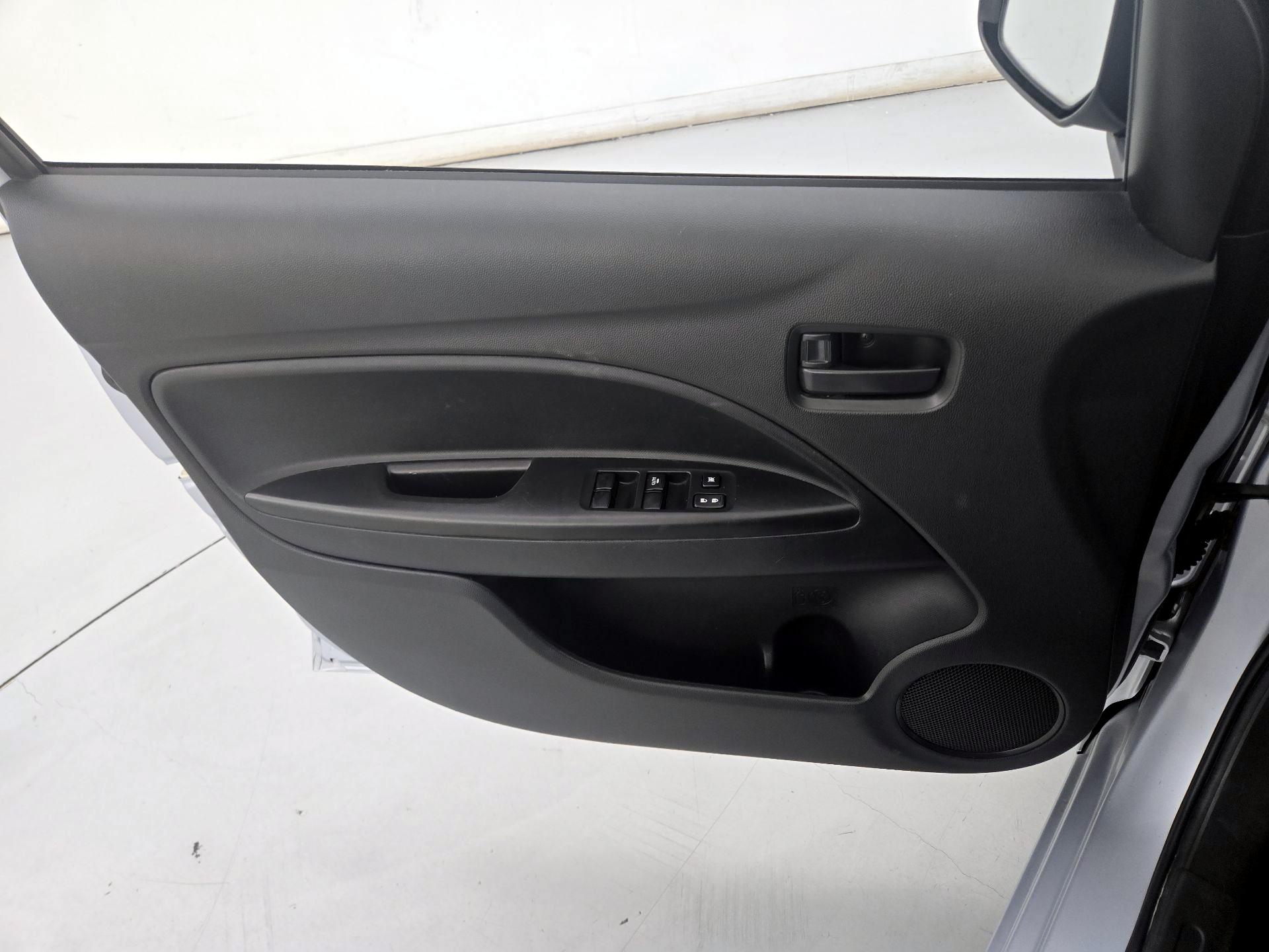 Thumbnail: 2020 Mitsubishi Mirage - 12