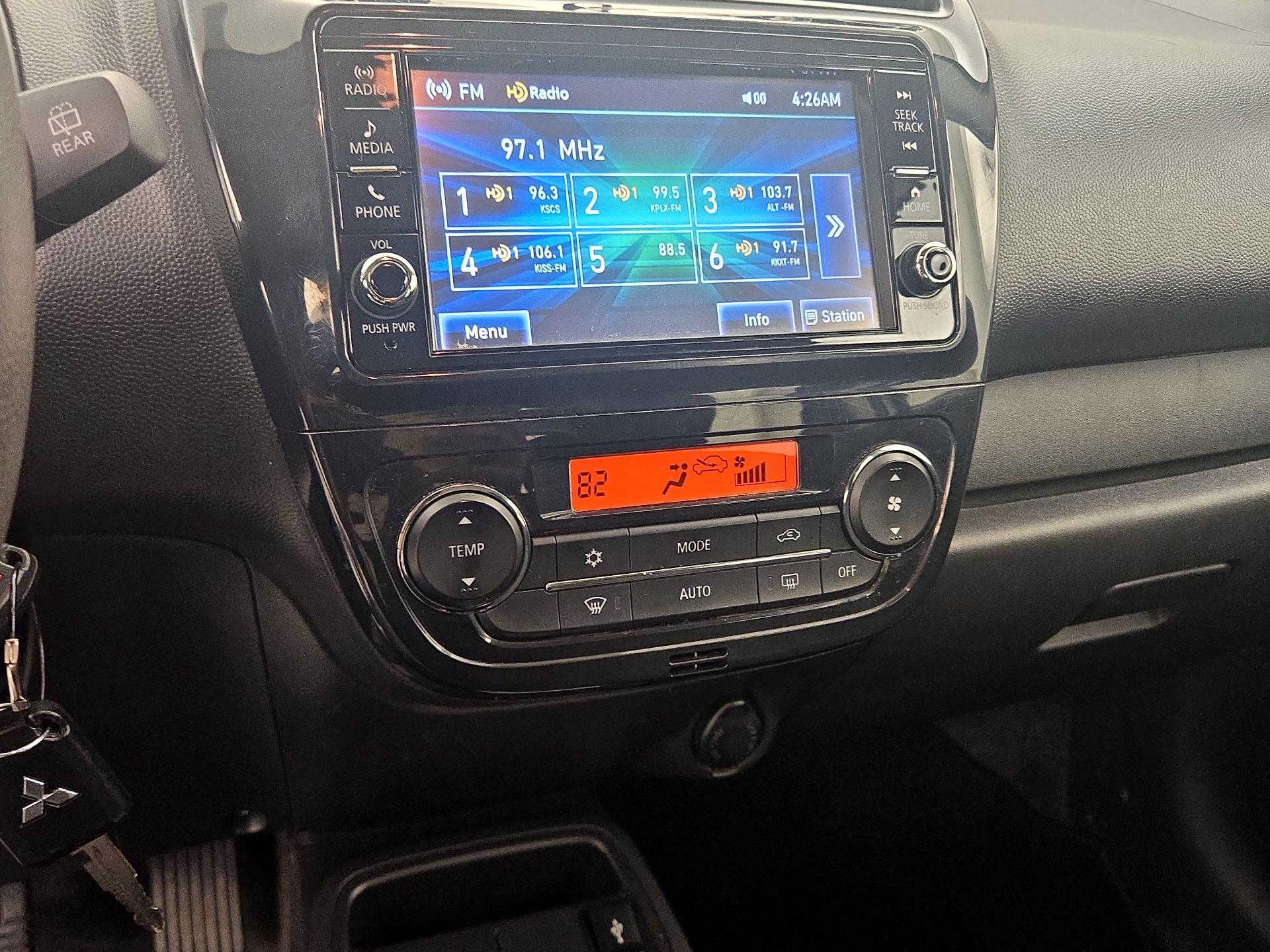 Thumbnail: 2020 Mitsubishi Mirage - 16