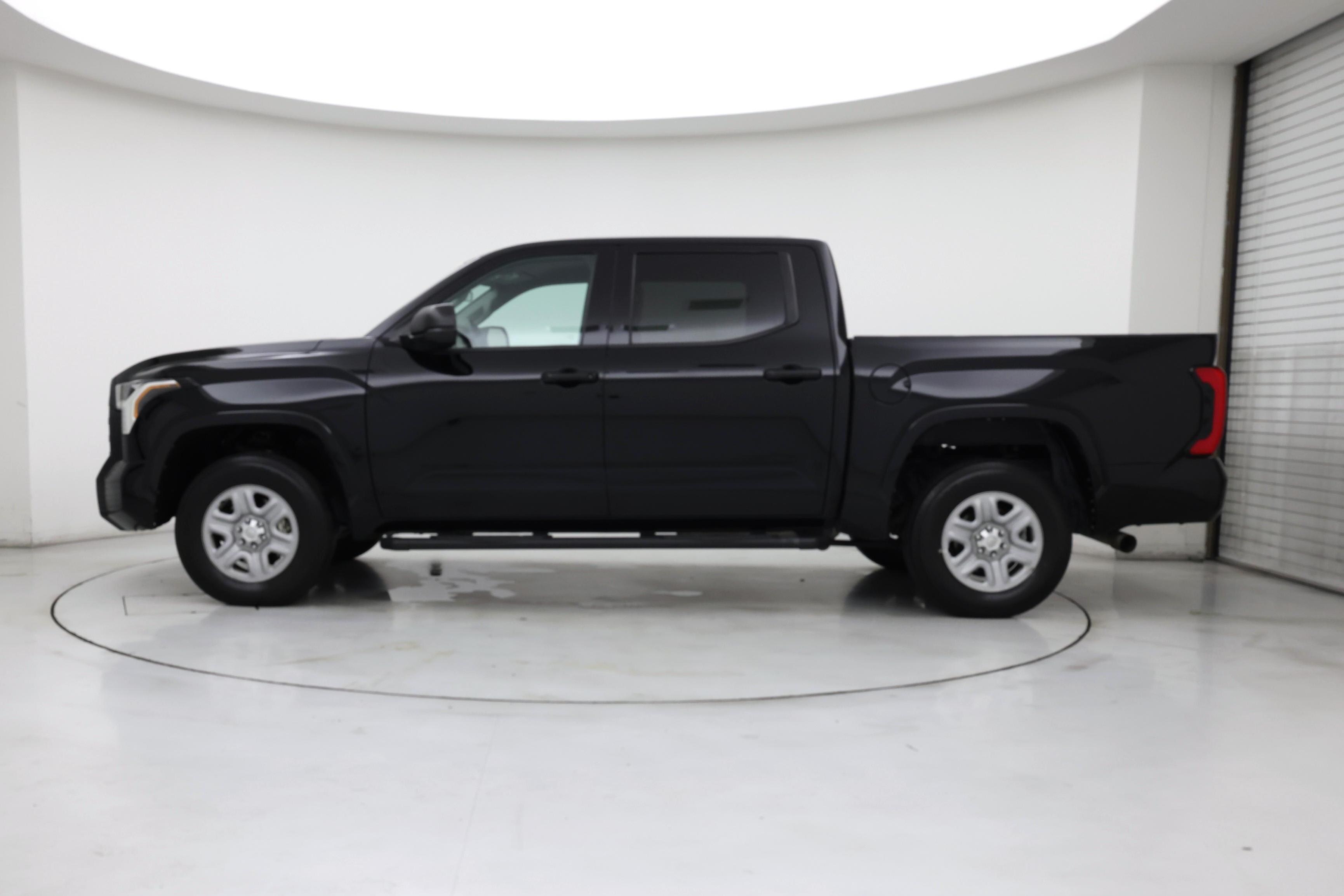 Thumbnail: 2024 Toyota Tundra - 3