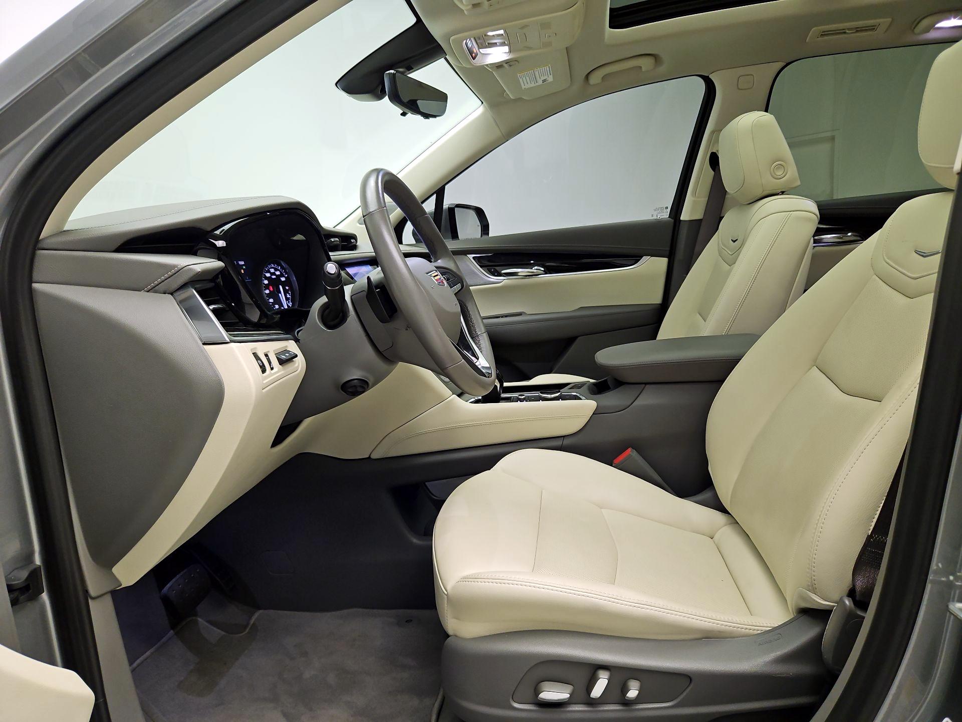 Thumbnail: 2024 Cadillac XT6 - 11