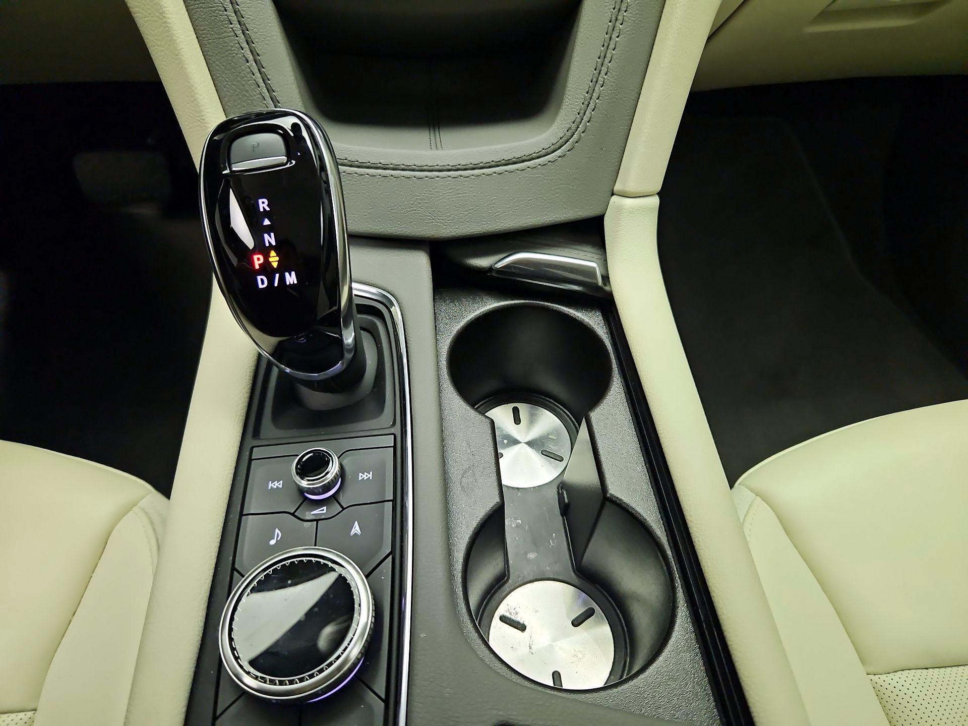 Thumbnail: 2024 Cadillac XT6 - 18