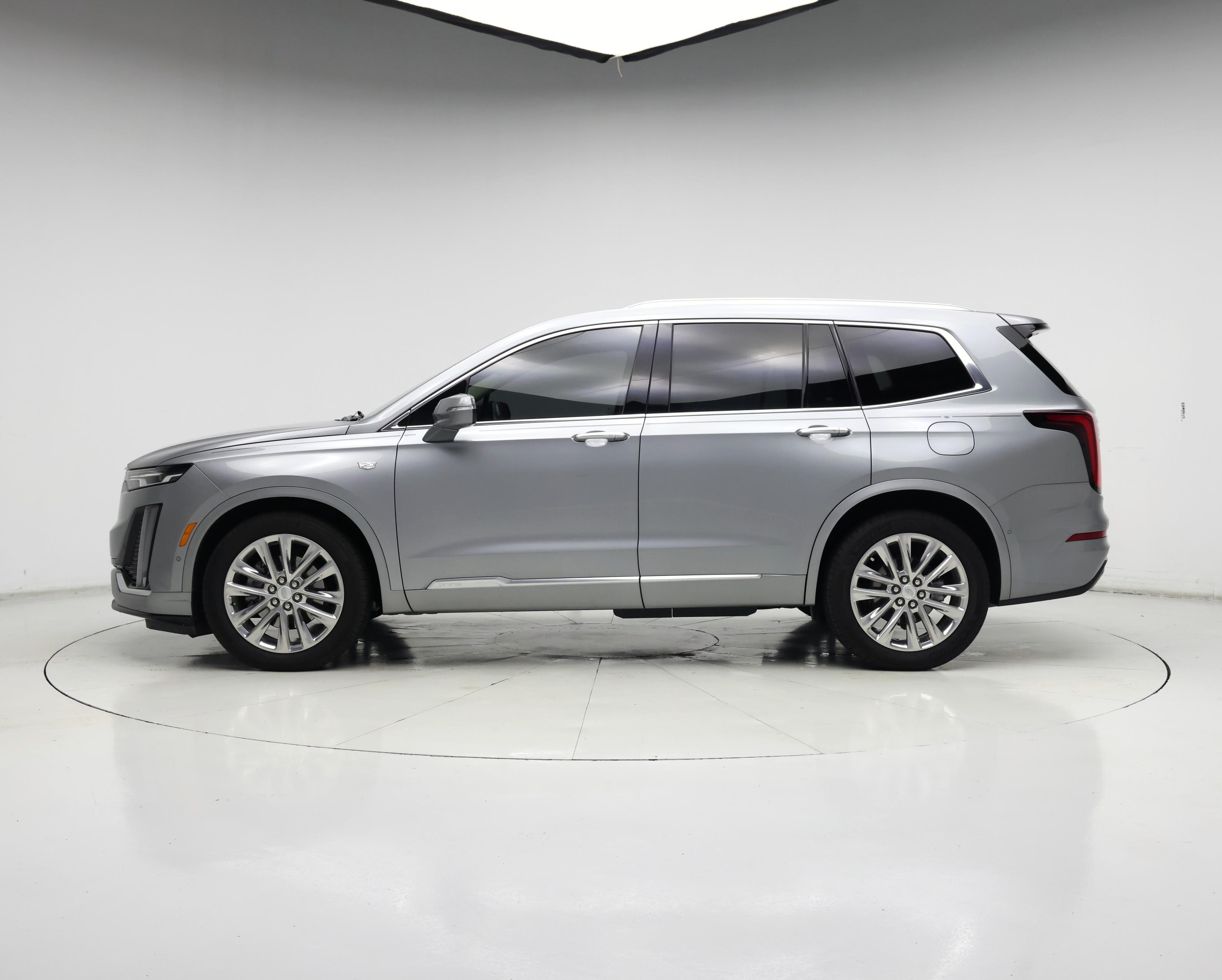 Thumbnail: 2024 Cadillac XT6 - 3