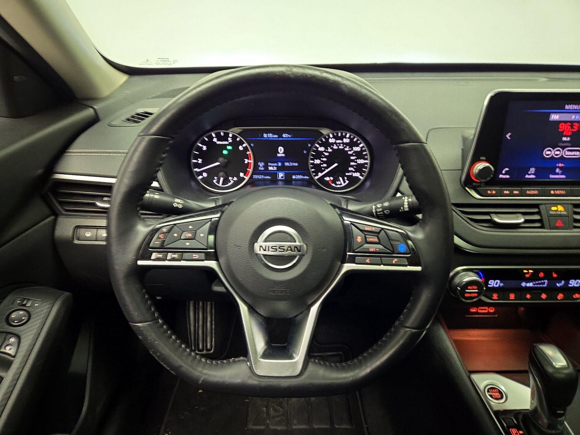 Thumbnail: 2019 Nissan Altima - 10