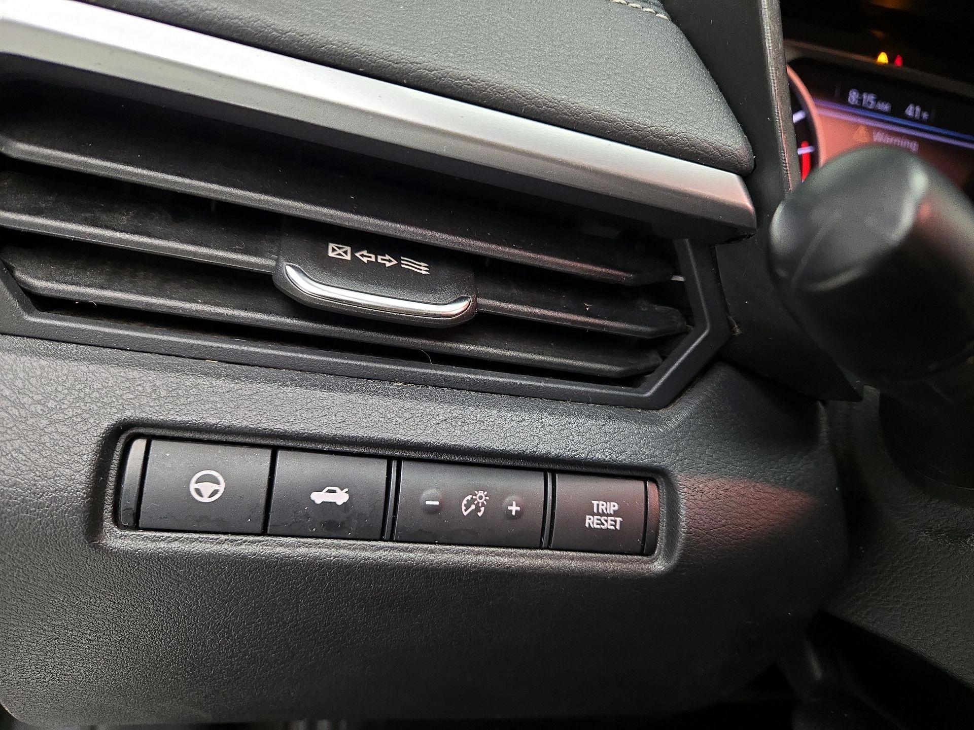 Thumbnail: 2019 Nissan Altima - 13