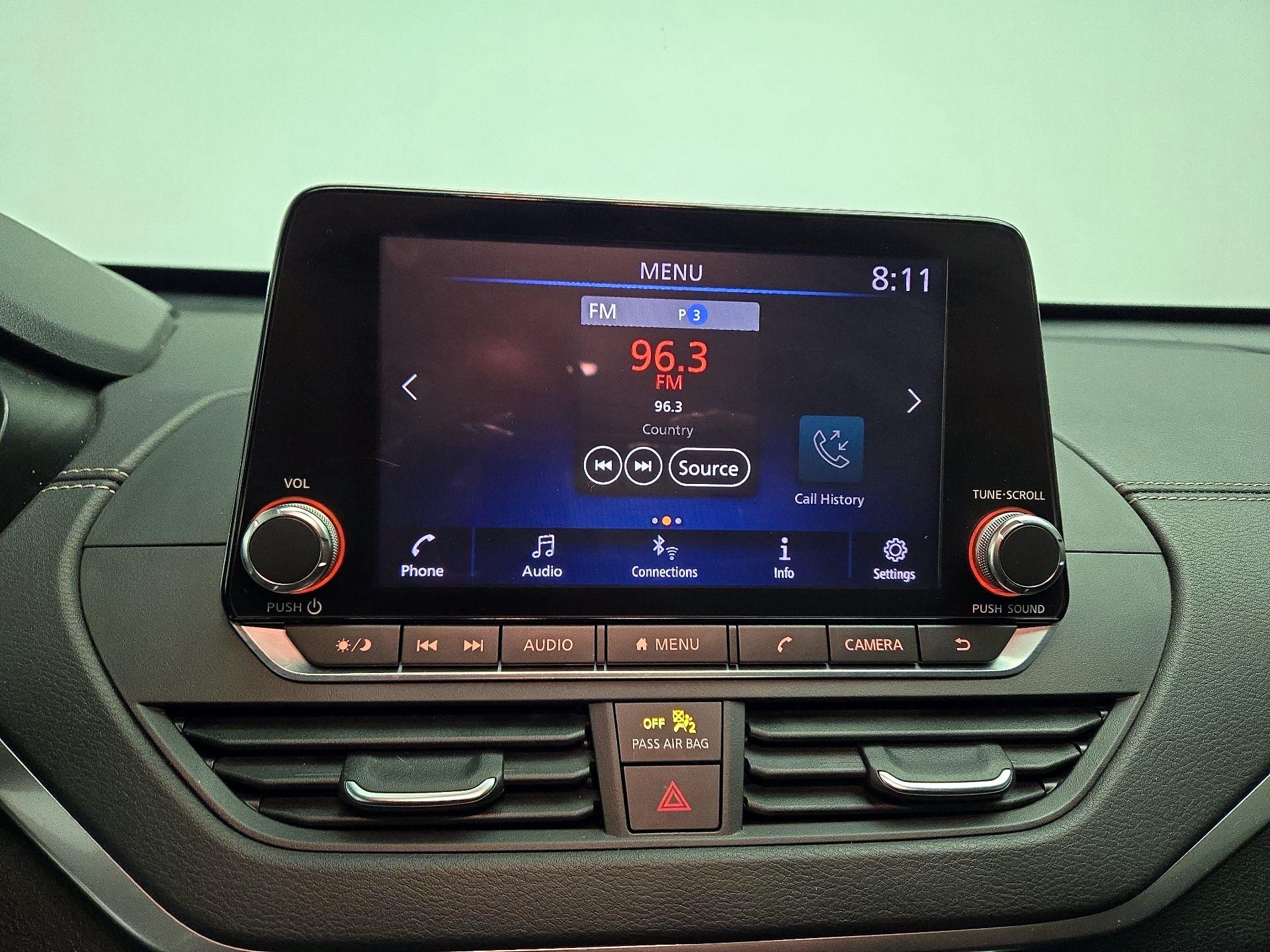 Thumbnail: 2019 Nissan Altima - 15