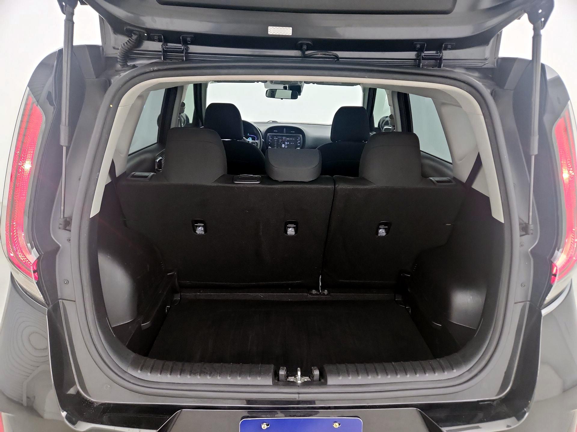 Thumbnail: 2023 Kia Soul - 20