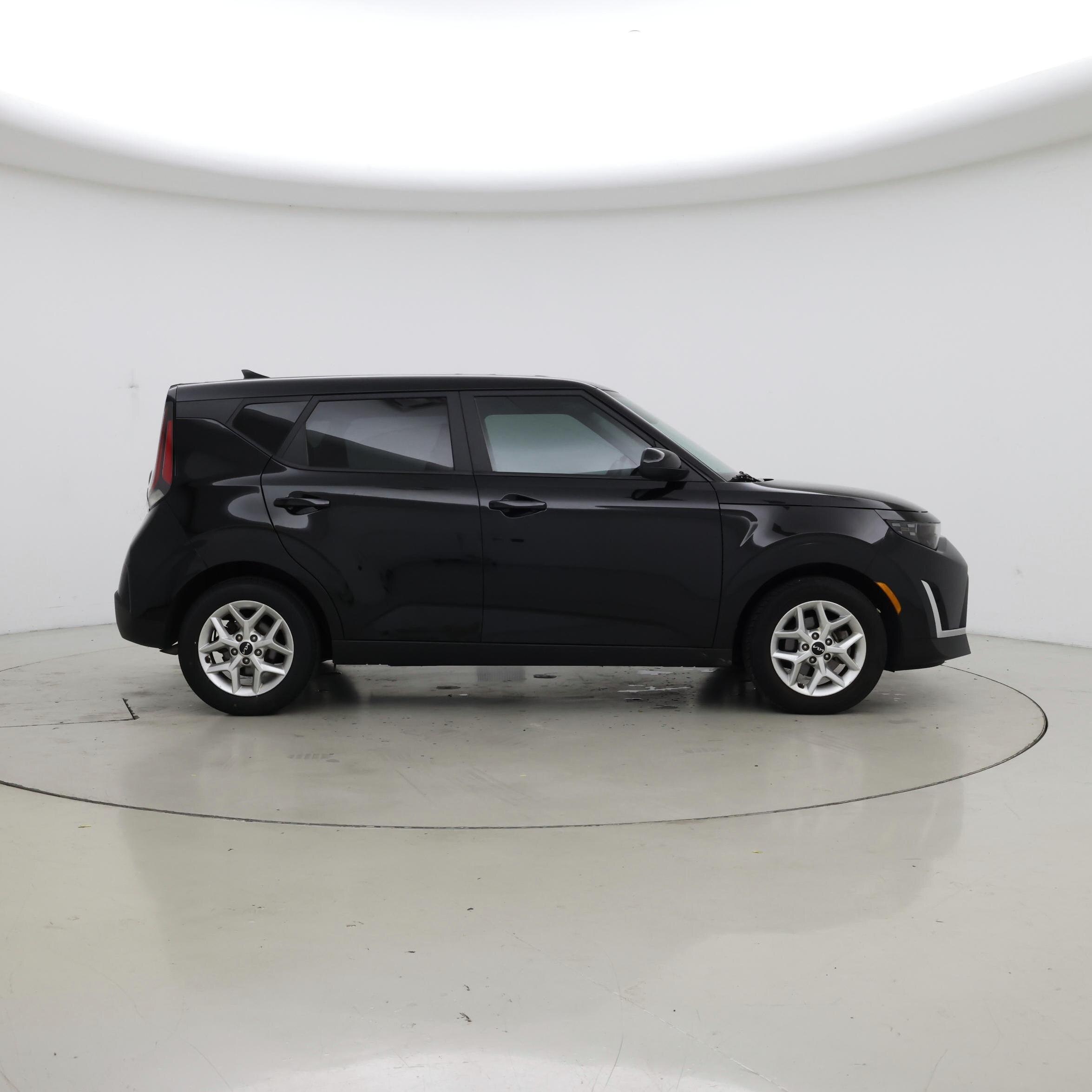 Thumbnail: 2023 Kia Soul - 7