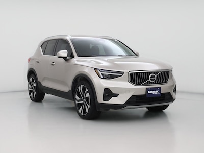 2023 Volvo XC40 B5 Ultimate Bright Theme