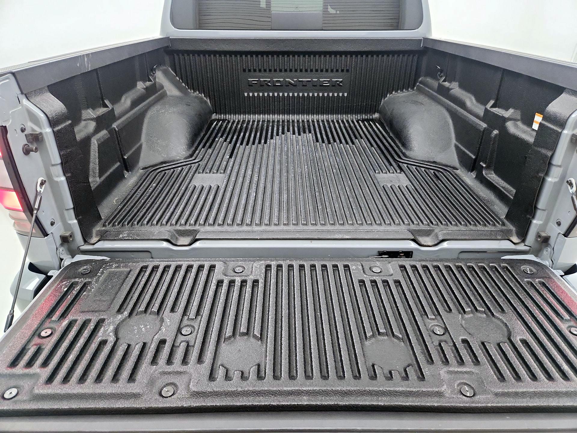 Thumbnail: 2024 Nissan Frontier - 19