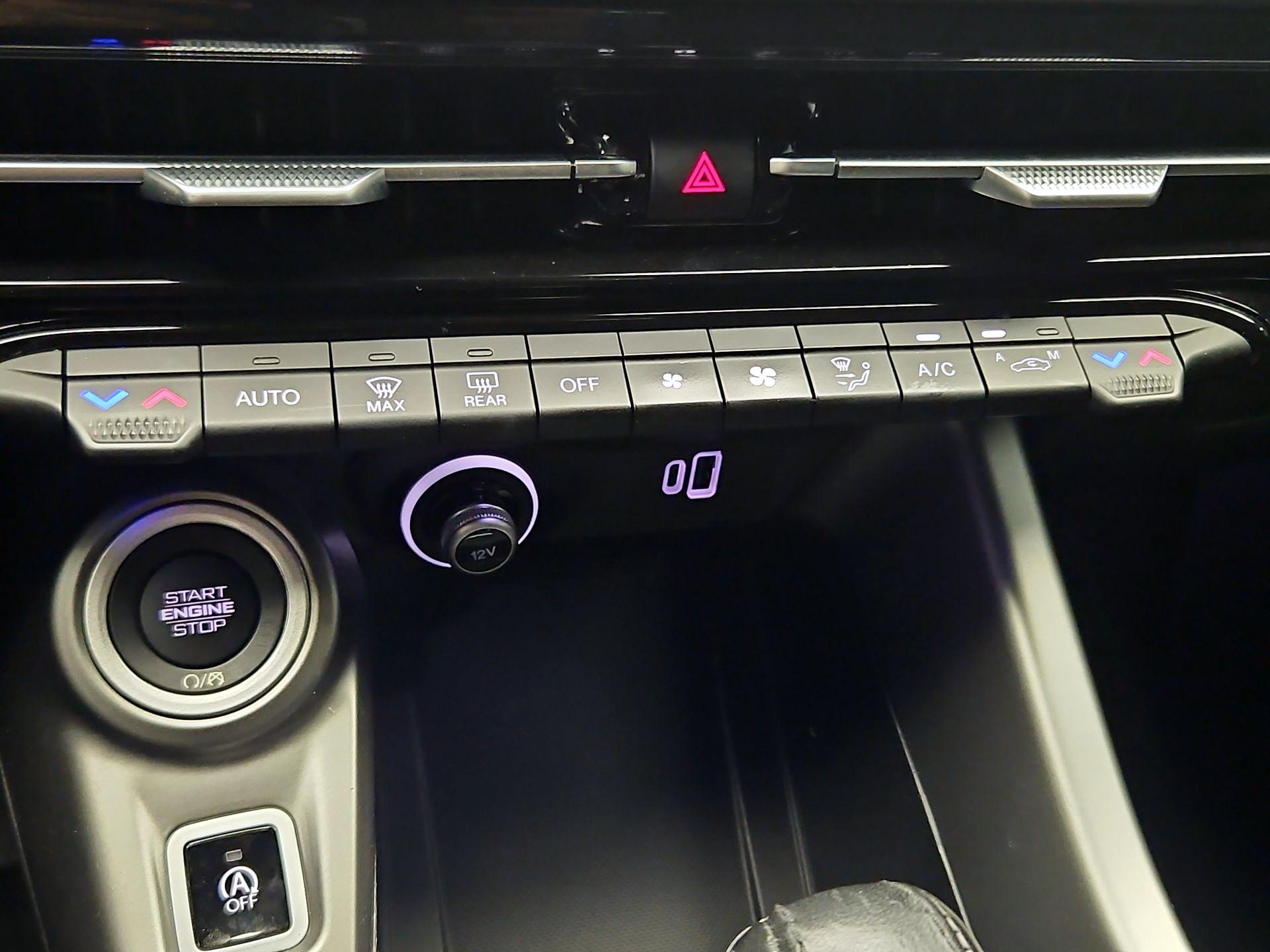 Thumbnail: 2023 Dodge Hornet - 16