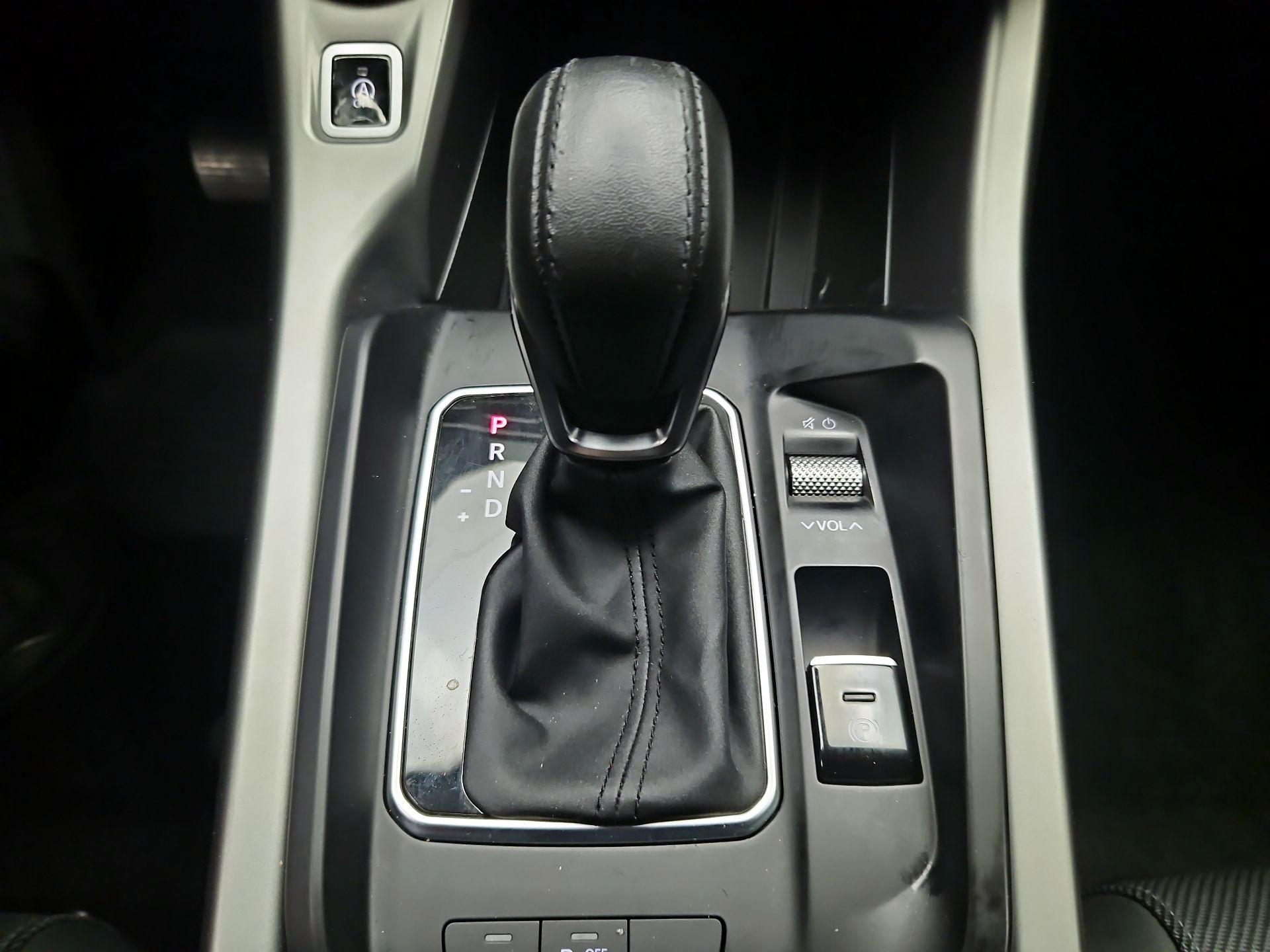 Thumbnail: 2023 Dodge Hornet - 17