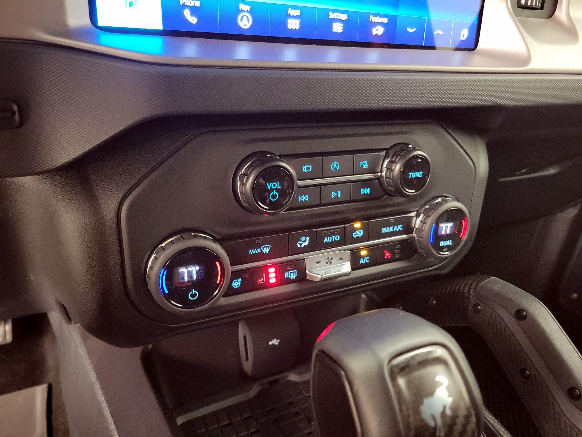 Thumbnail: 2024 Ford Bronco - 17