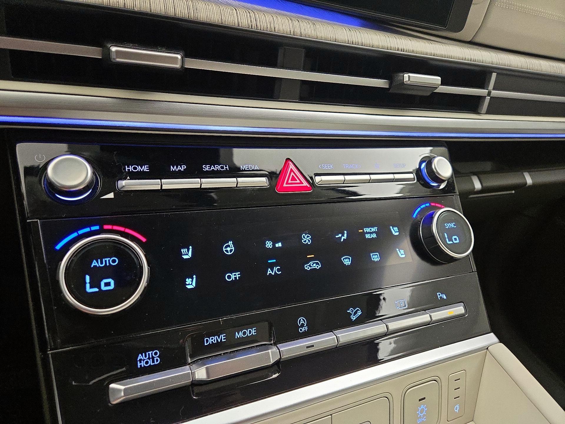 Thumbnail: 2024 Hyundai Santa Fe - 17