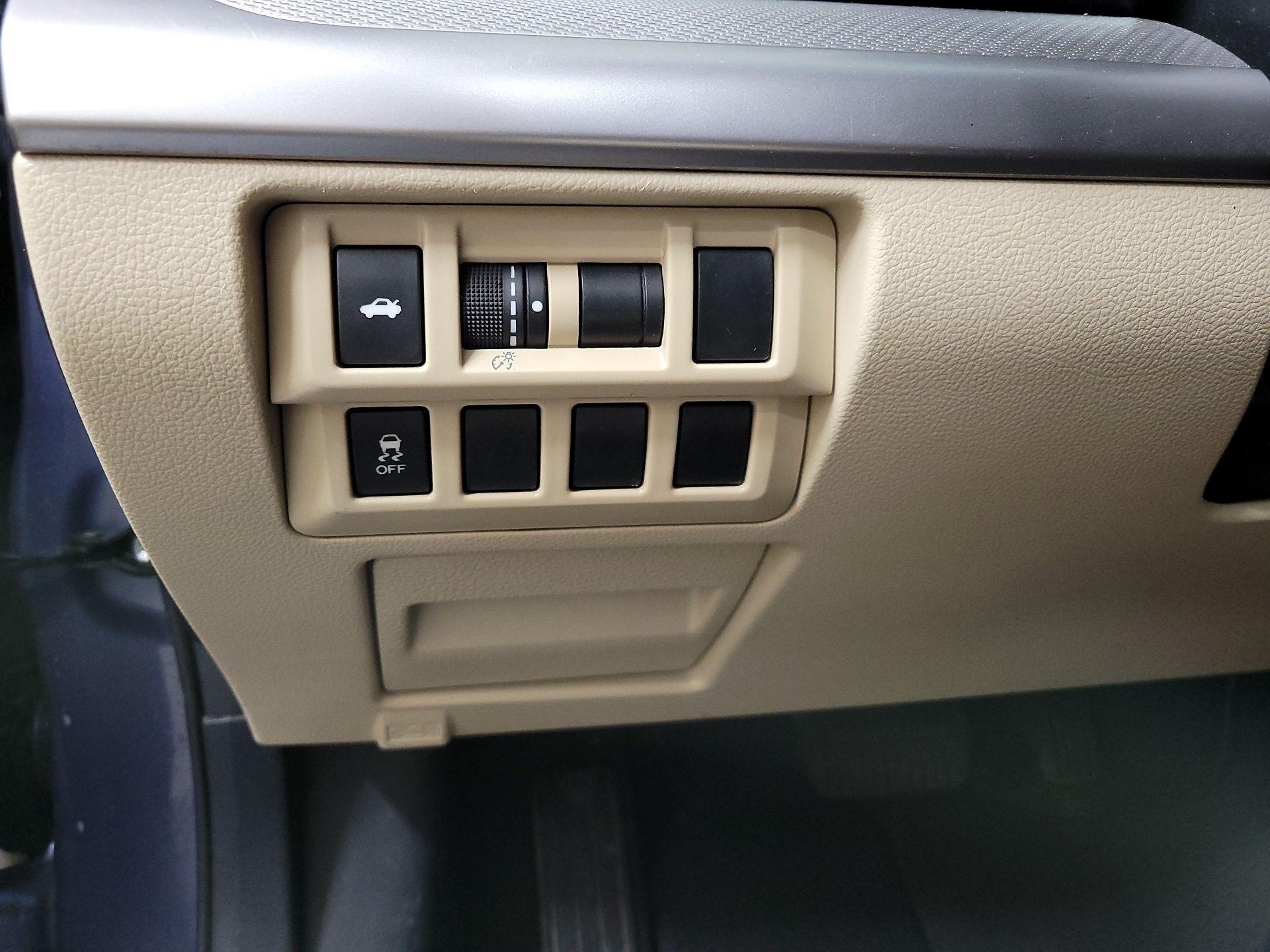 Thumbnail: 2017 Subaru Legacy - 13