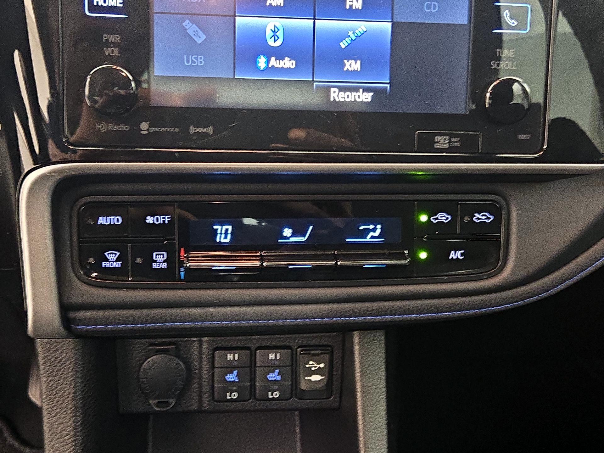 Thumbnail: 2017 Toyota Corolla - 16