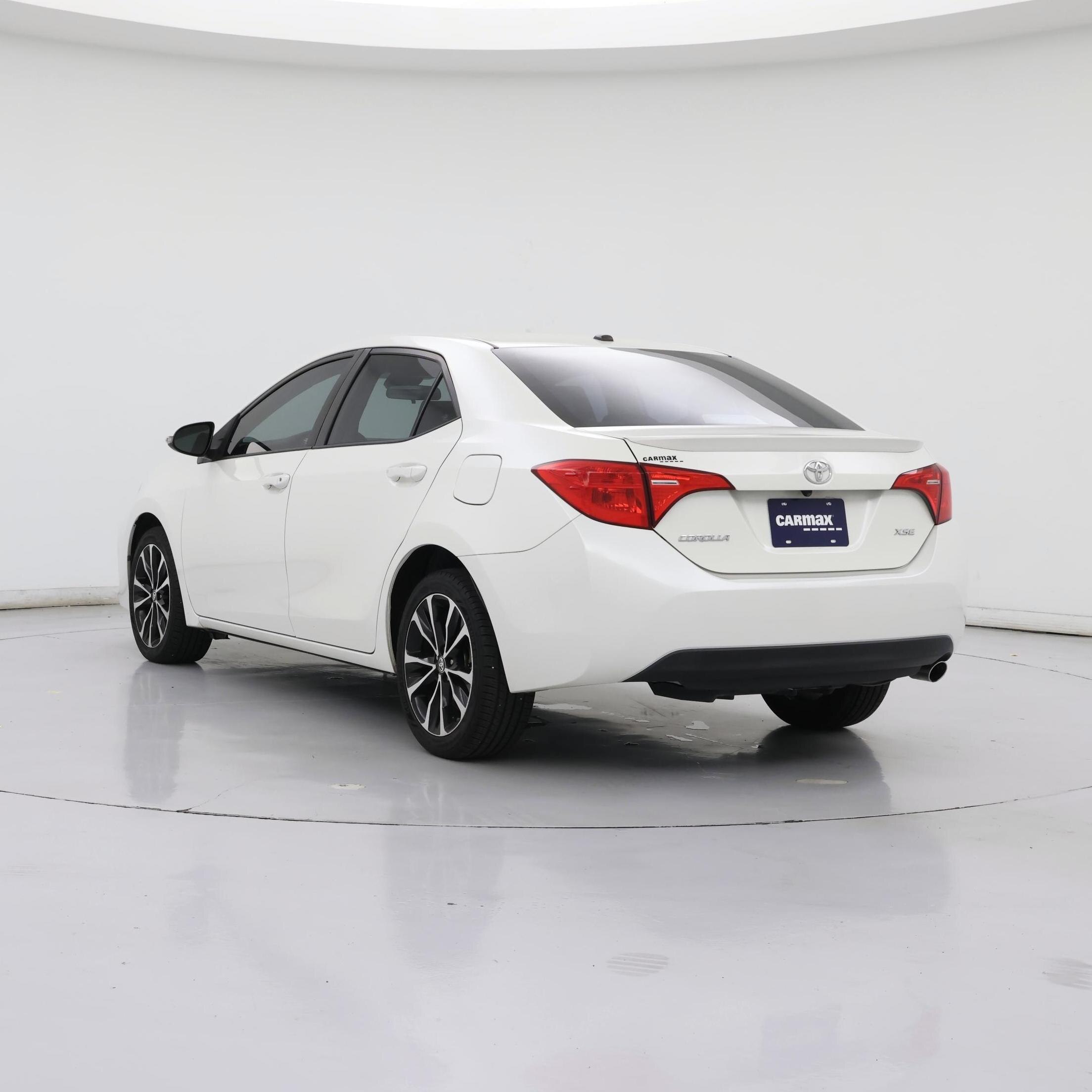 Thumbnail: 2017 Toyota Corolla - 2