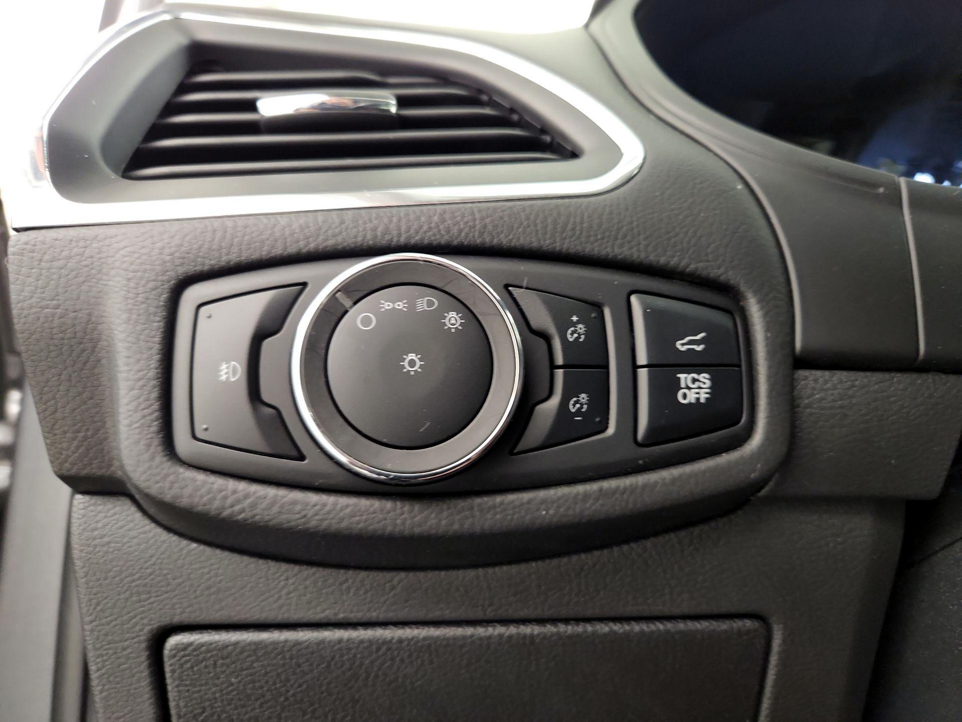 Thumbnail: 2024 Ford Edge - 13