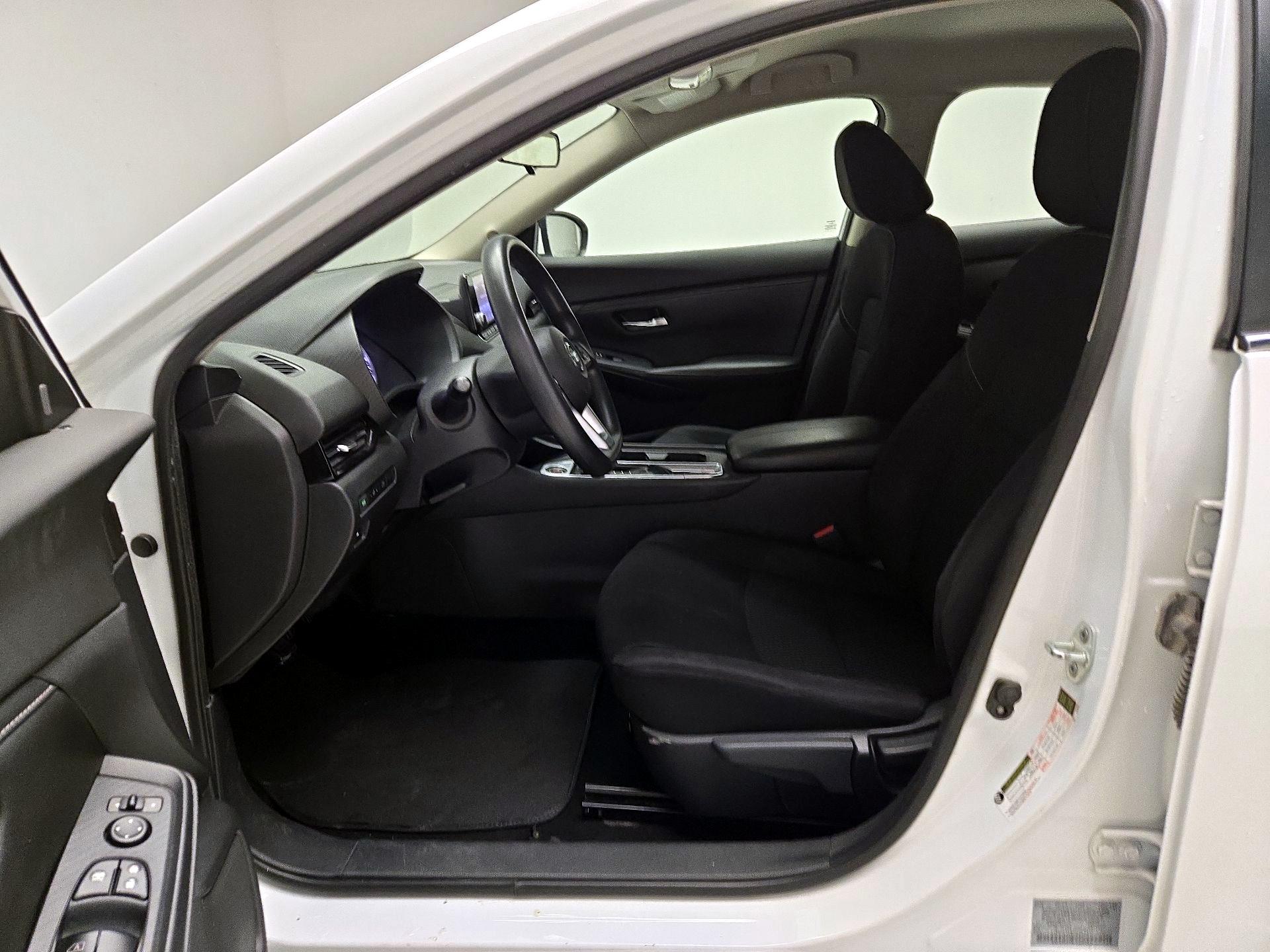 Thumbnail: 2020 Nissan Sentra - 11