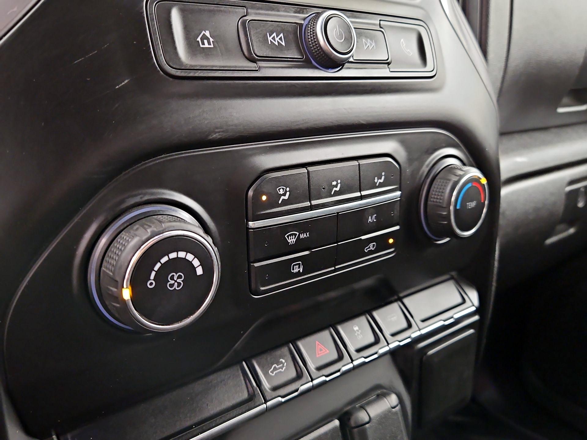 Thumbnail: 2021 Chevrolet Silverado 1500 - 16