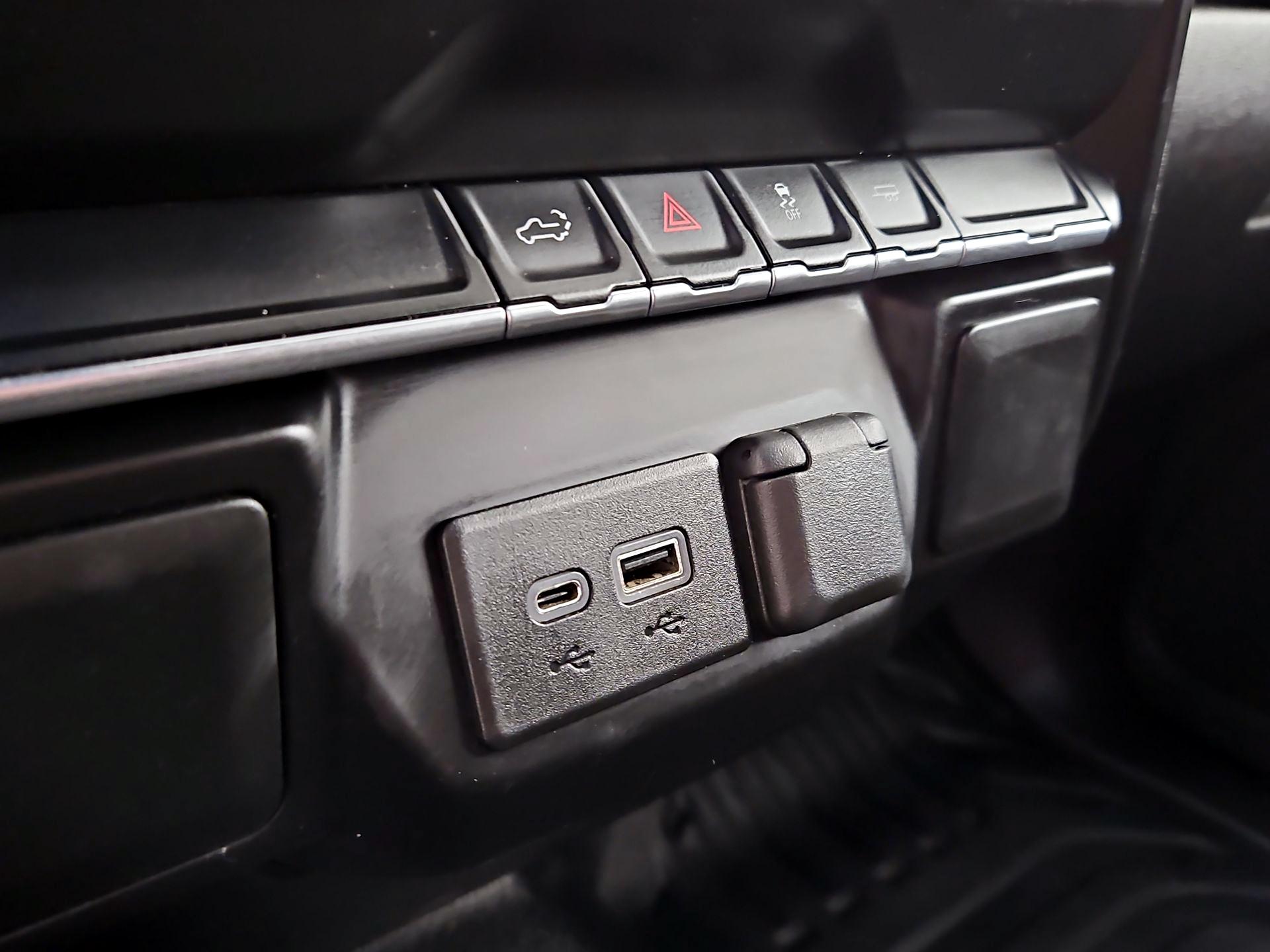 Thumbnail: 2021 Chevrolet Silverado 1500 - 18