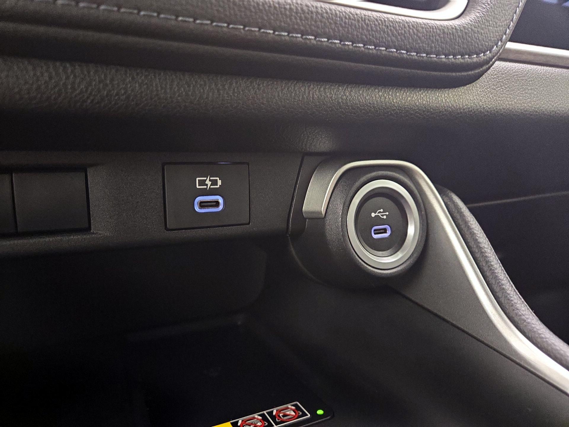 Thumbnail: 2024 Toyota Highlander - 18