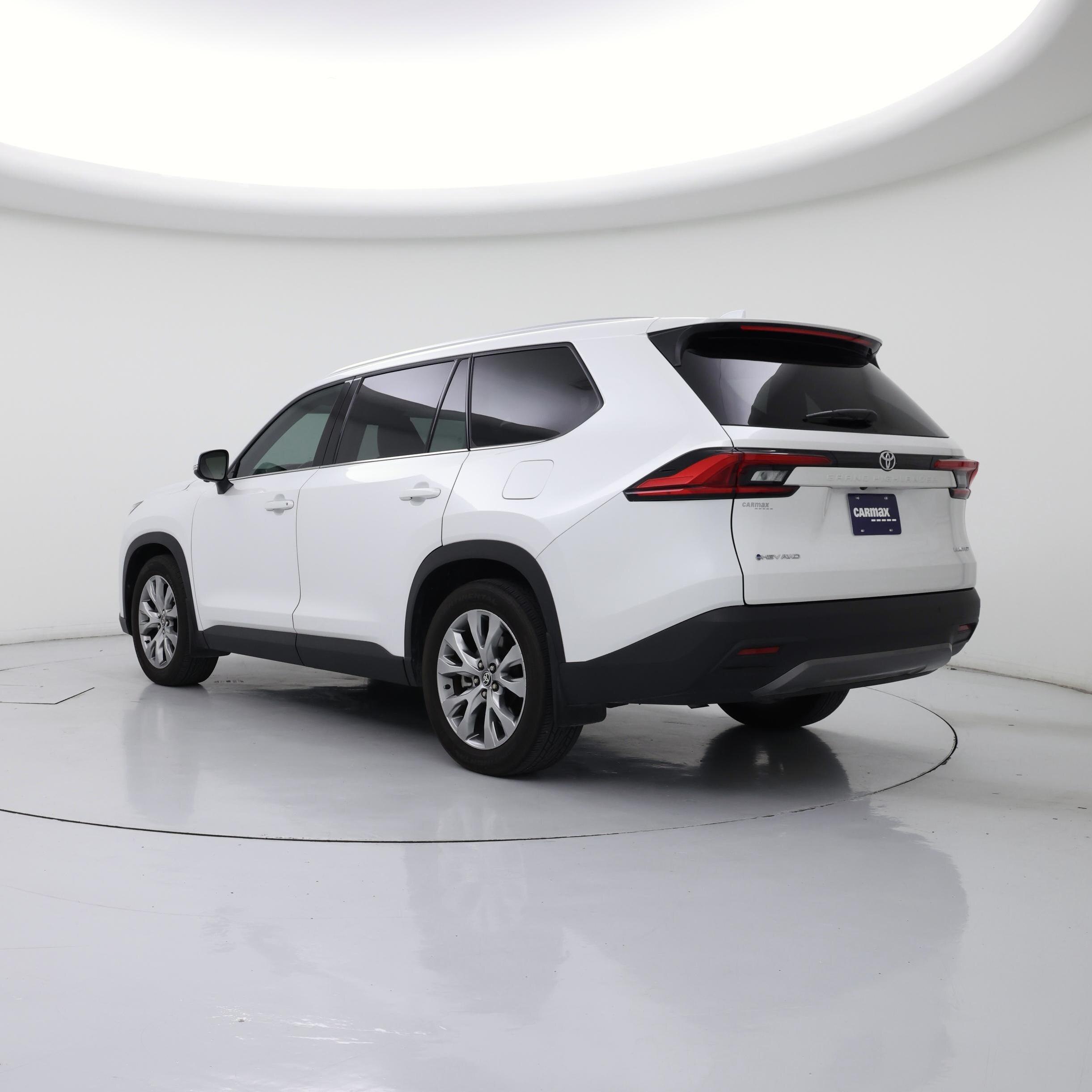 Thumbnail: 2024 Toyota Highlander - 2