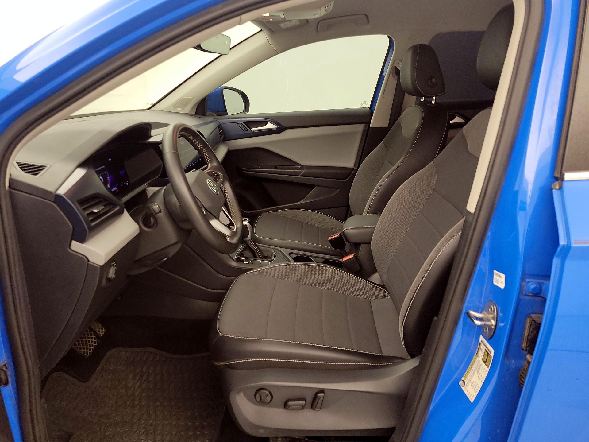 Thumbnail: 2022 Volkswagen Taos - 11