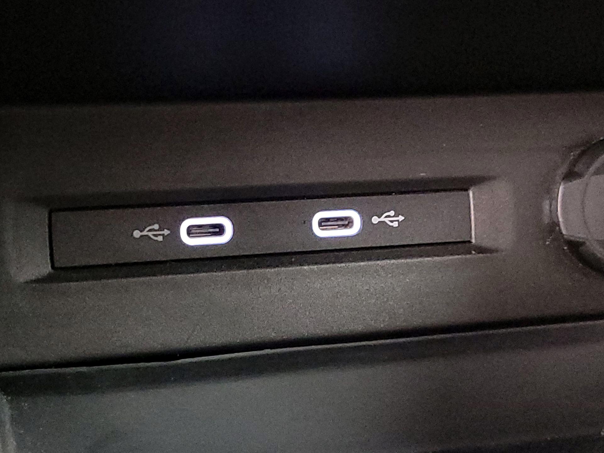 Thumbnail: 2022 Volkswagen Taos - 18