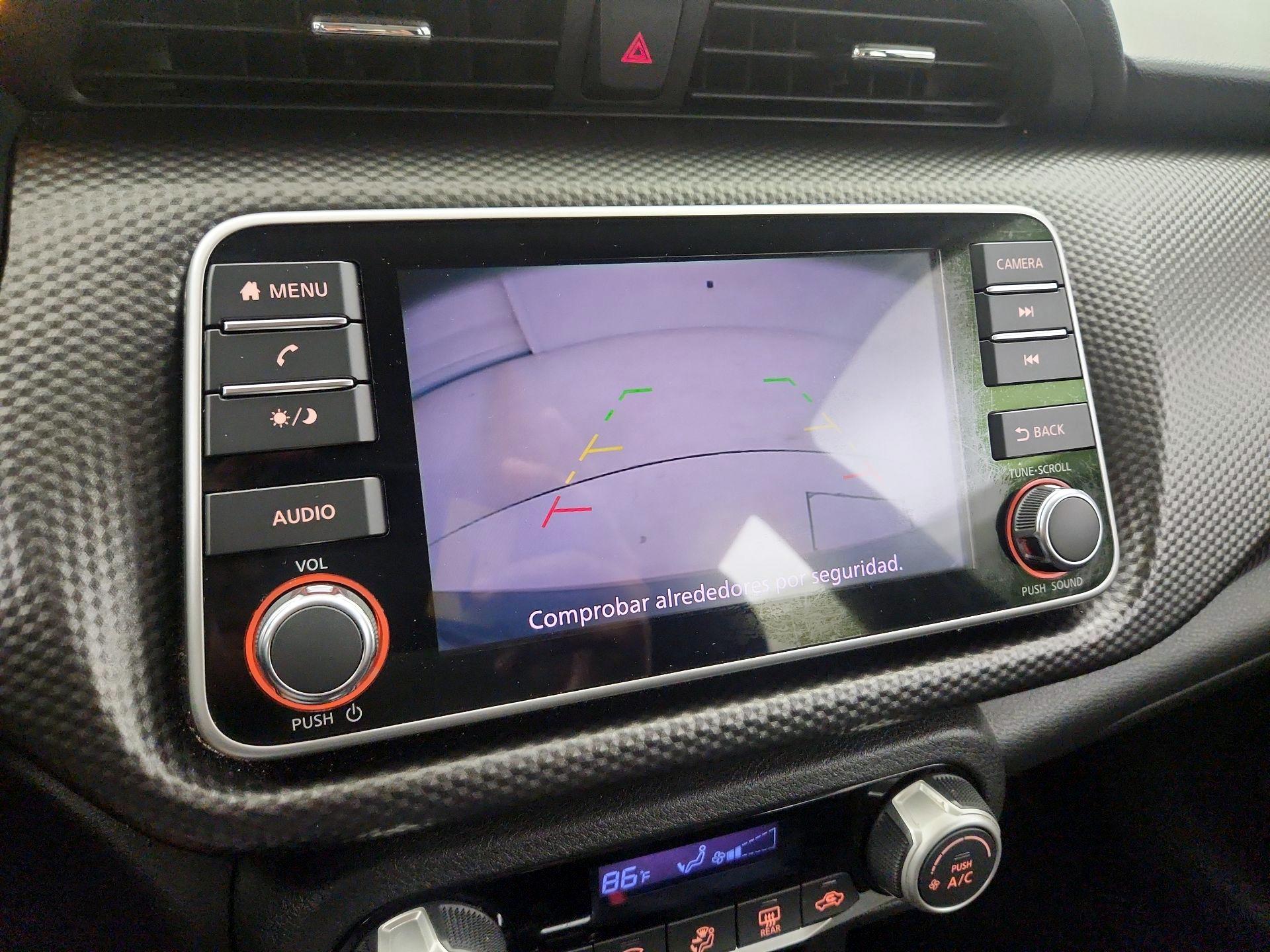 Thumbnail: 2018 Nissan Kicks - 14