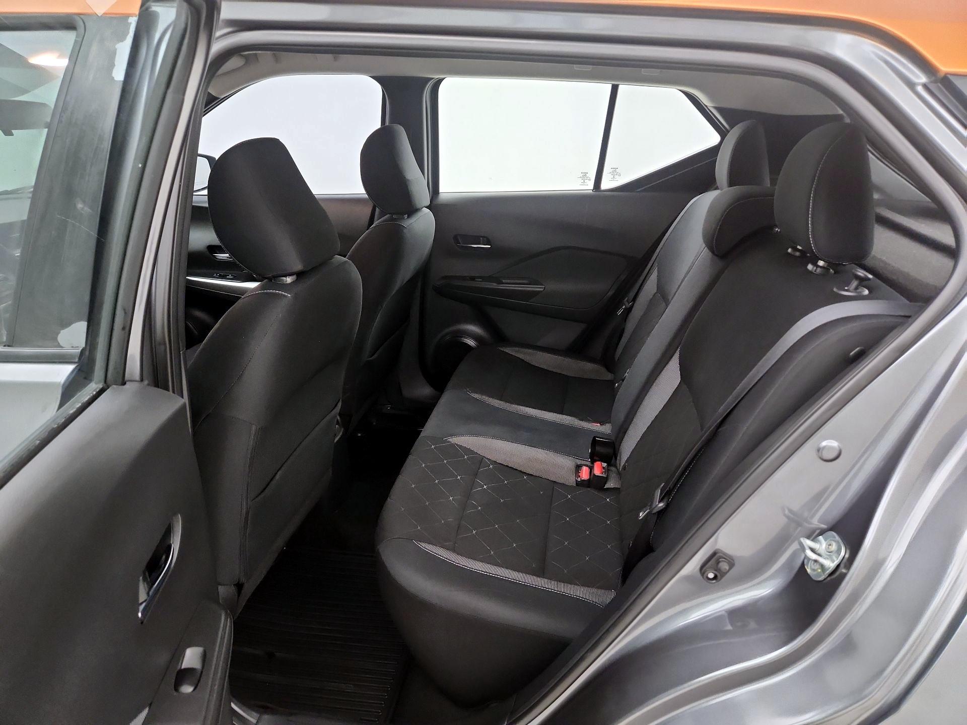 Thumbnail: 2018 Nissan Kicks - 19