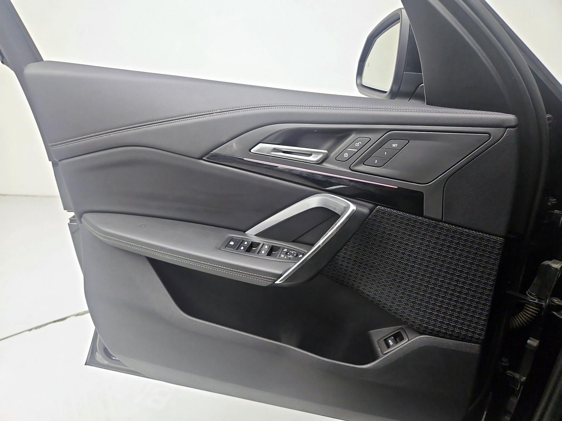 Thumbnail: 2025 BMW X1 - 12