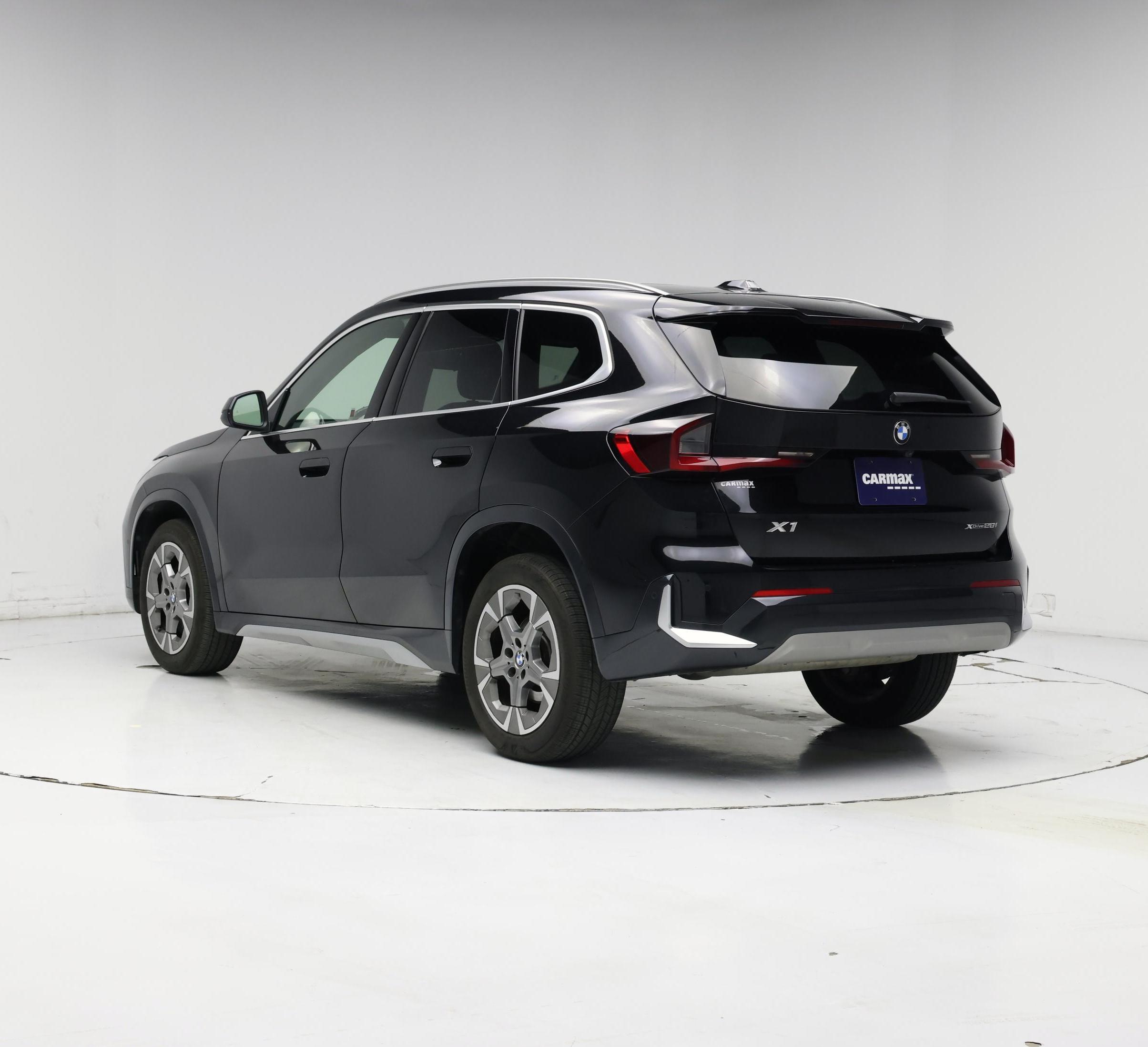 Thumbnail: 2025 BMW X1 - 2