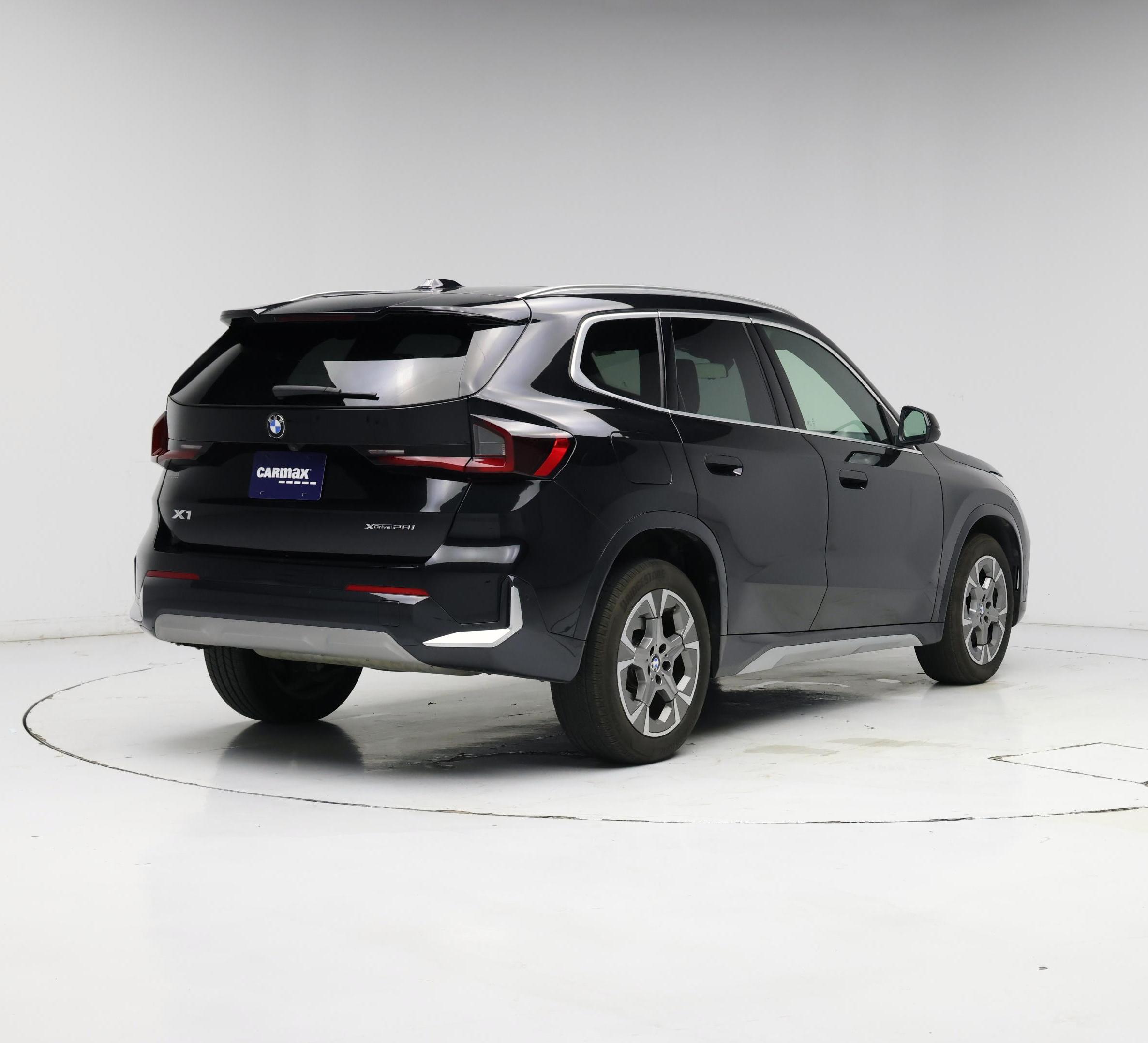 Thumbnail: 2025 BMW X1 - 8