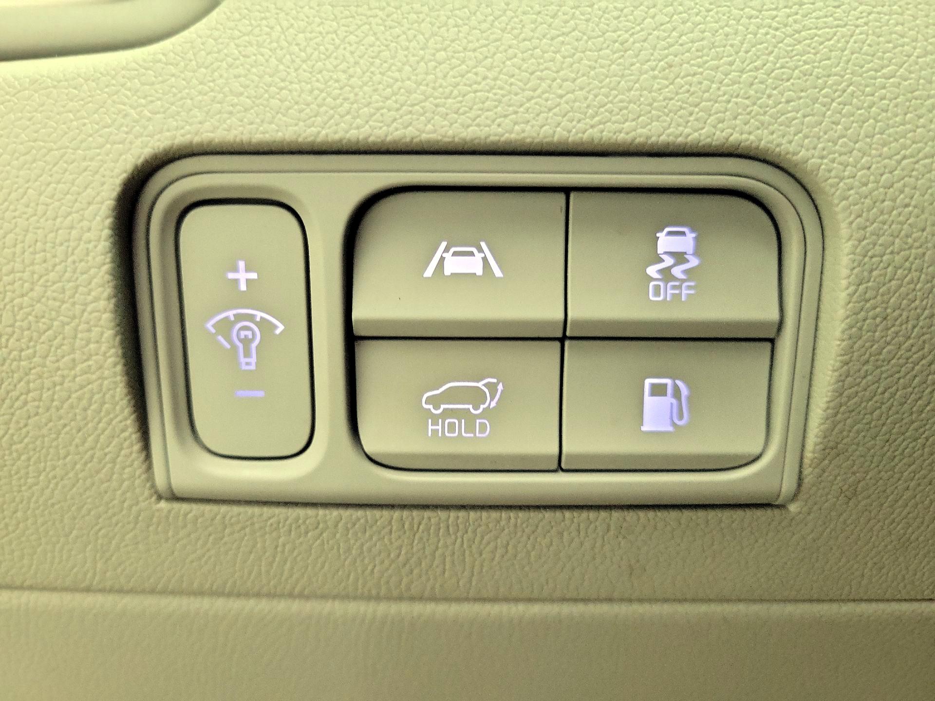 Thumbnail: 2023 Kia Sorento - 13