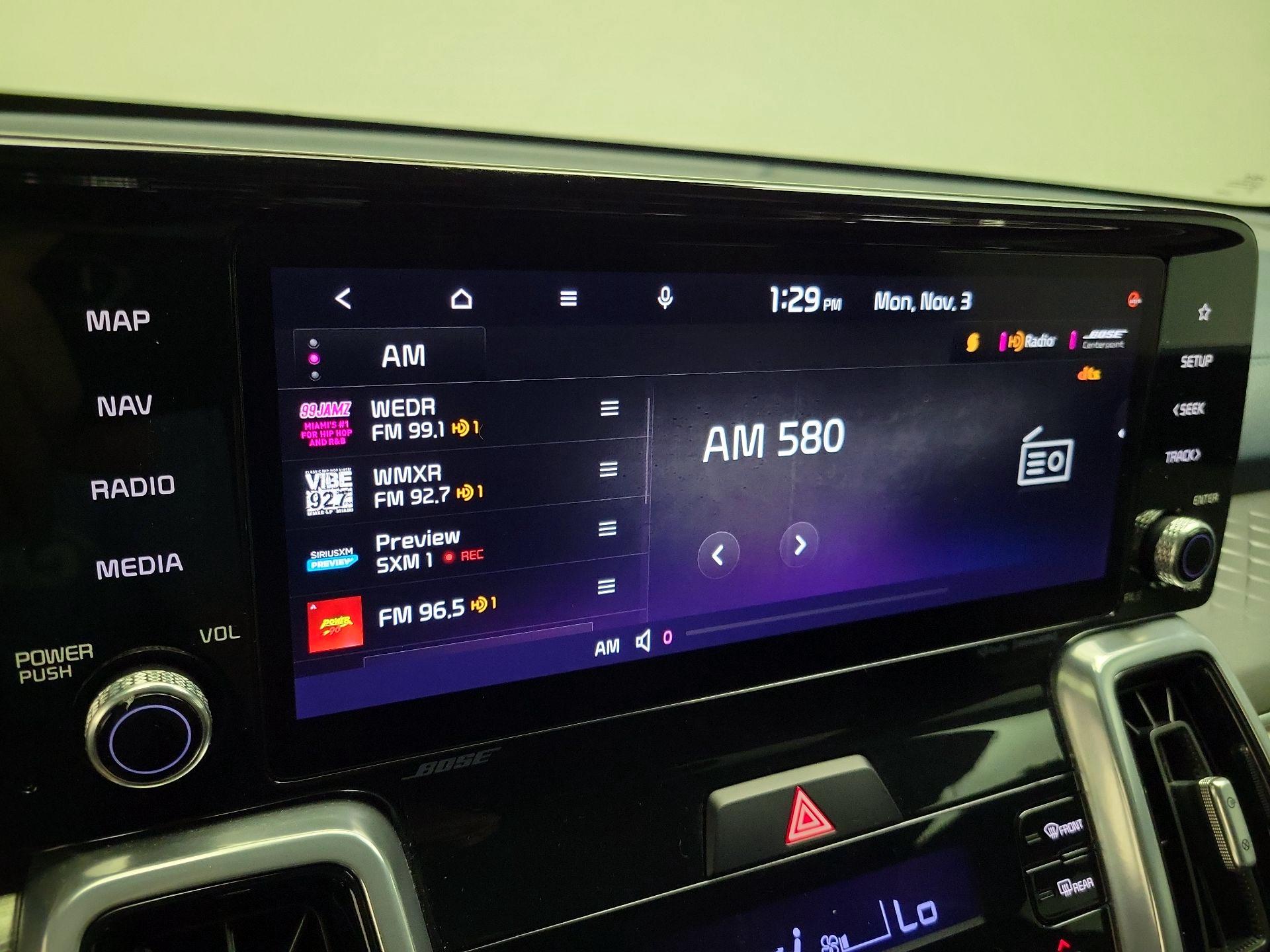 Thumbnail: 2023 Kia Sorento - 16