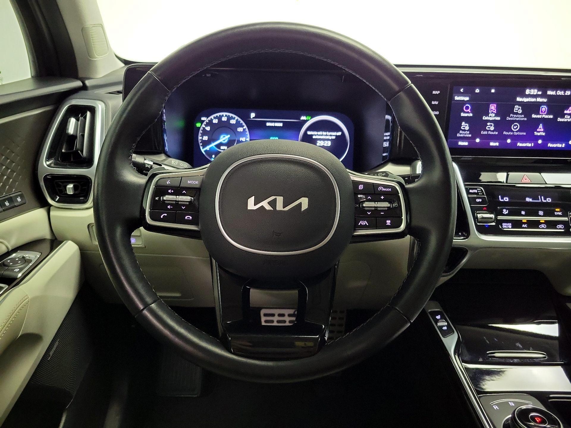 Thumbnail: 2023 Kia Sorento - 10