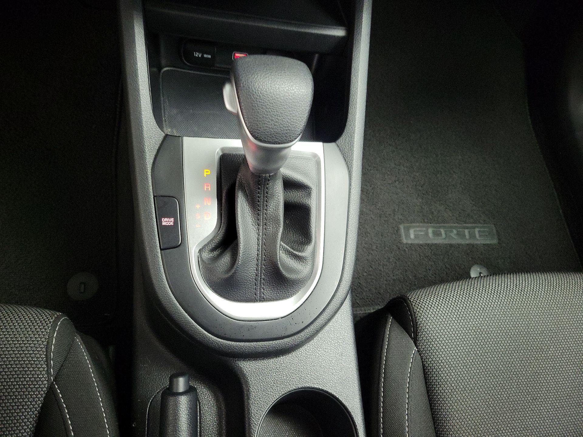 Thumbnail: 2024 Kia Forte - 18