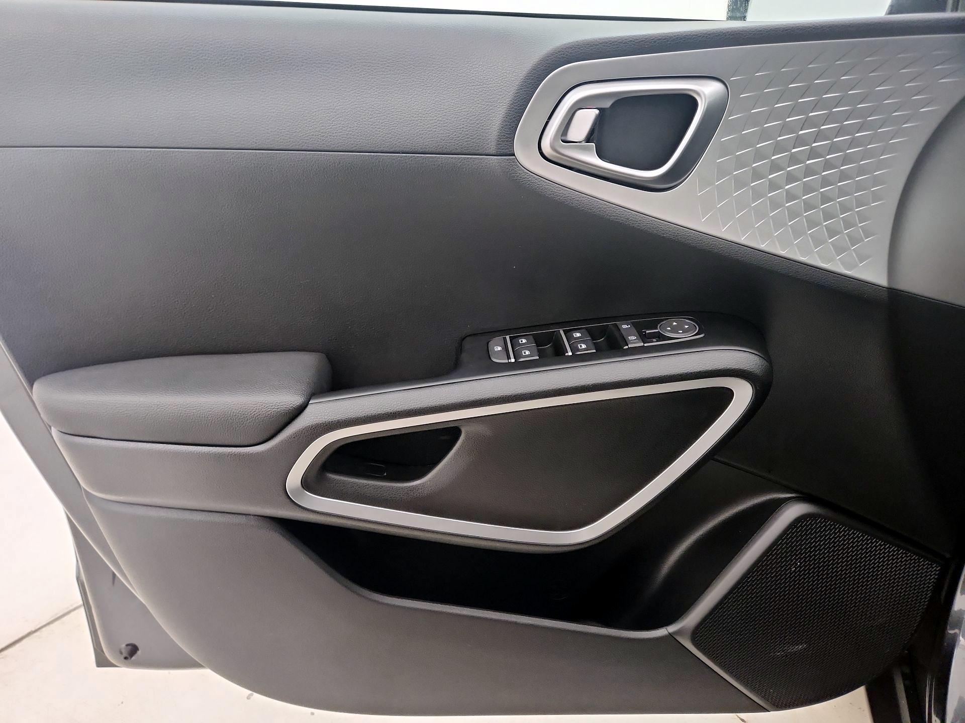 Thumbnail: 2024 Kia Soul - 12