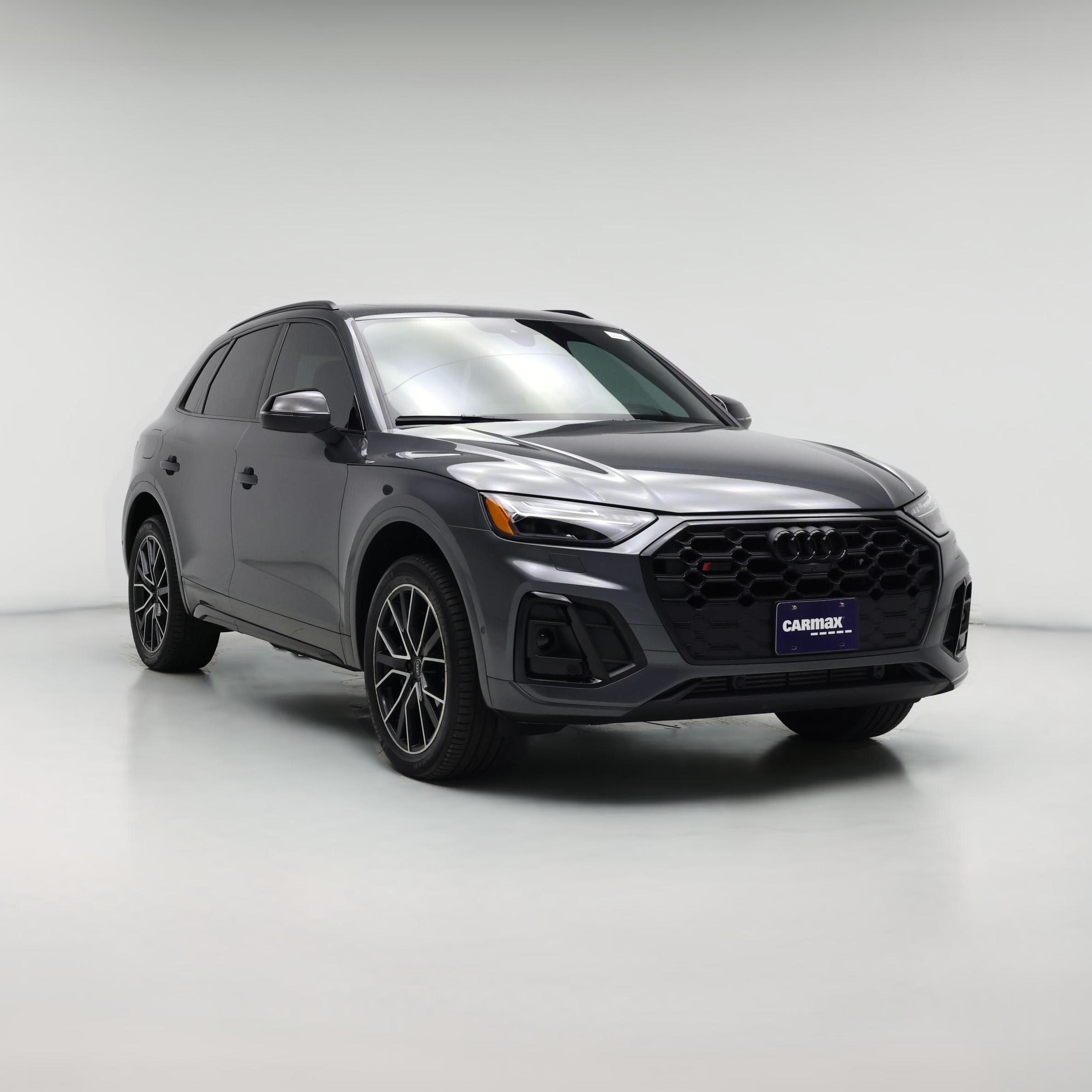 Thumbnail: 2023 Audi SQ5 - 1