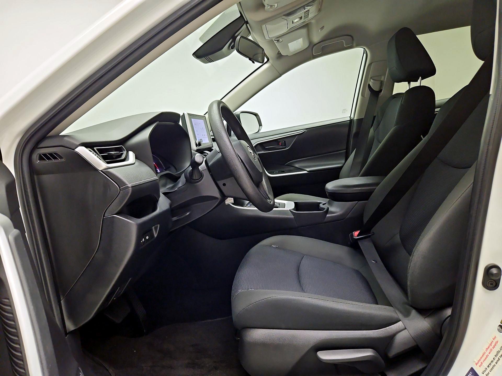 Thumbnail: 2024 Toyota RAV4 - 11