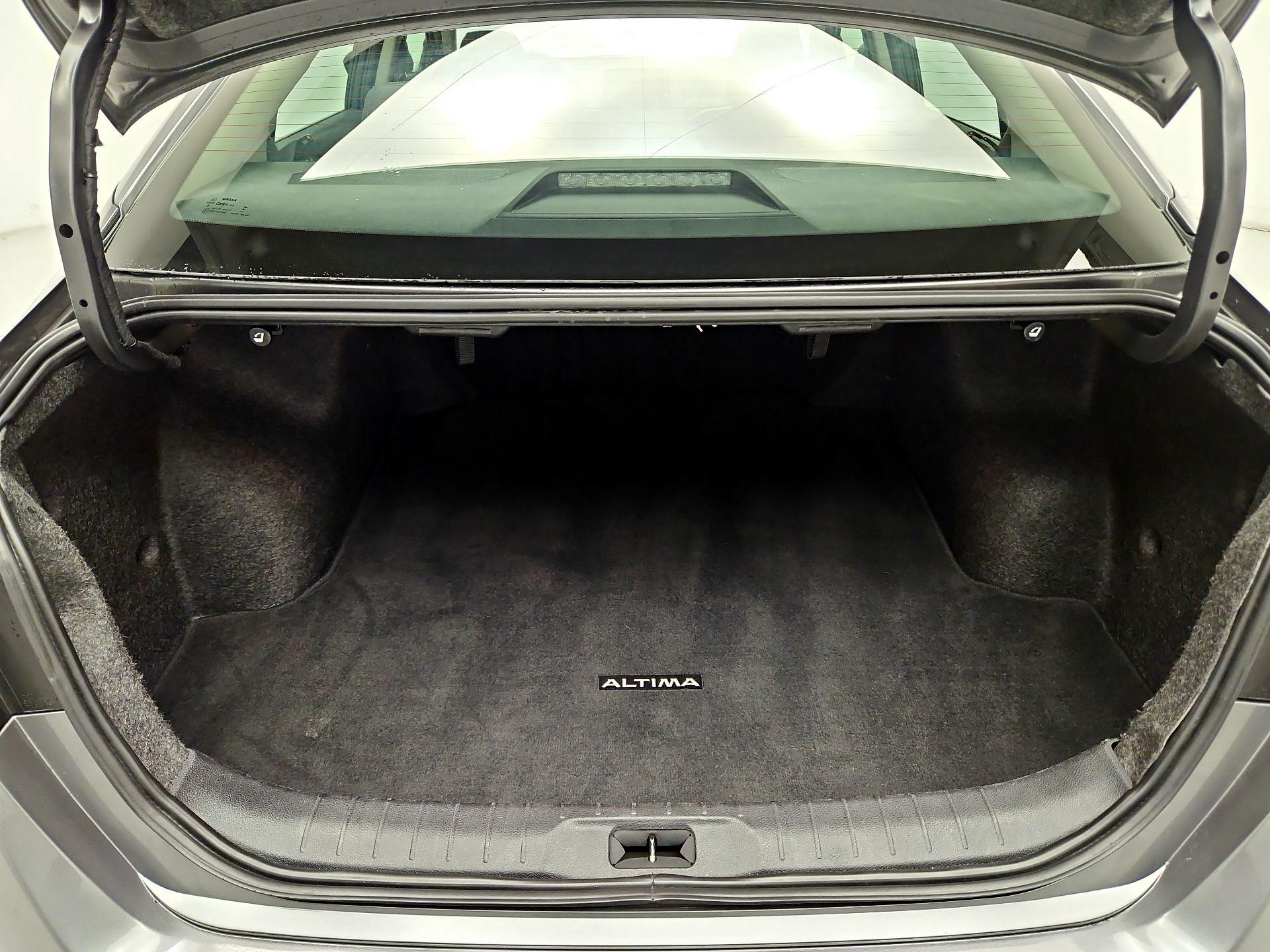 Thumbnail: 2024 Nissan Altima - 20