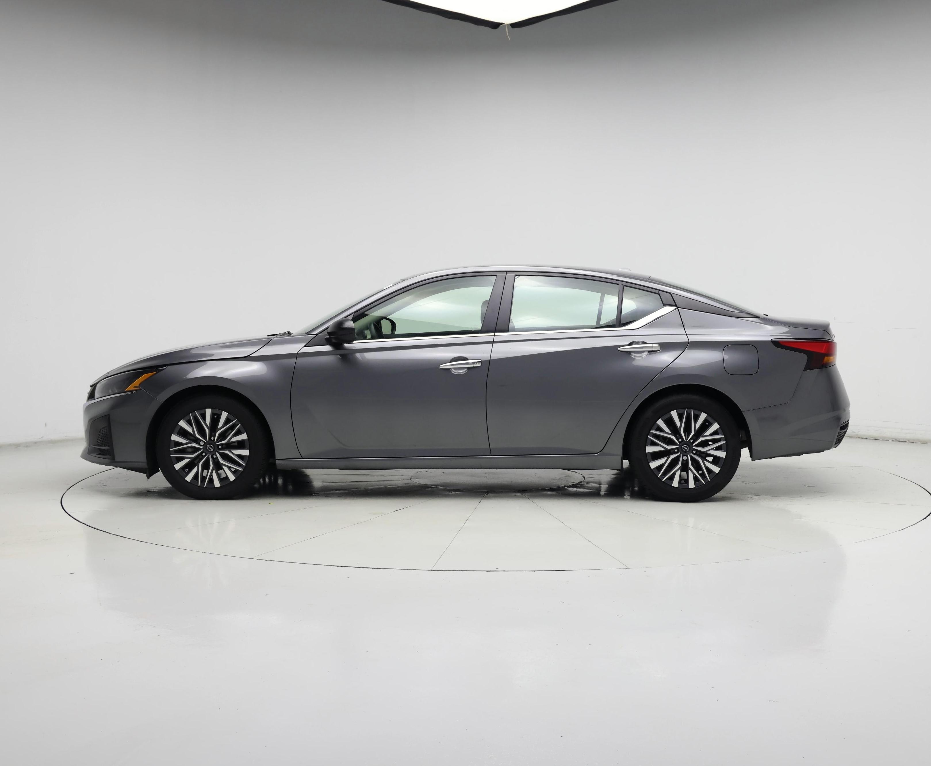 Thumbnail: 2024 Nissan Altima - 3