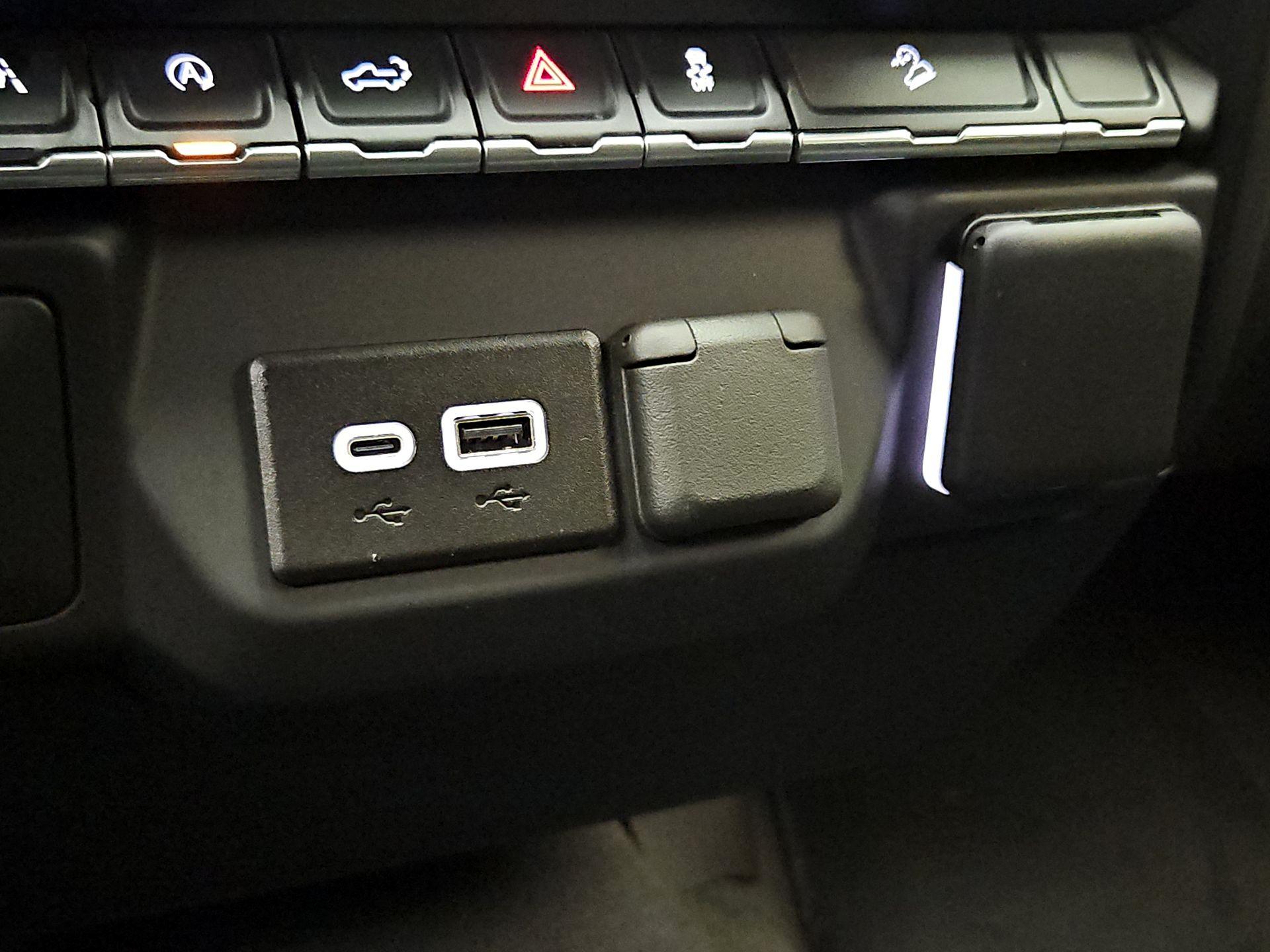 Thumbnail: 2024 Chevrolet Silverado 1500 - 18