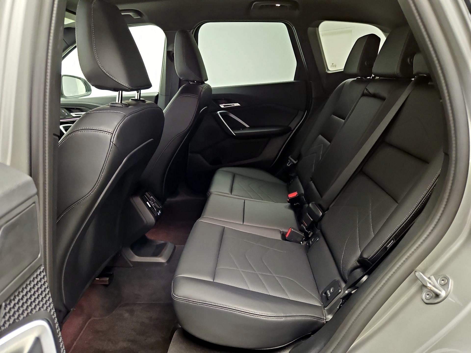 Thumbnail: 2025 BMW X1 - 17